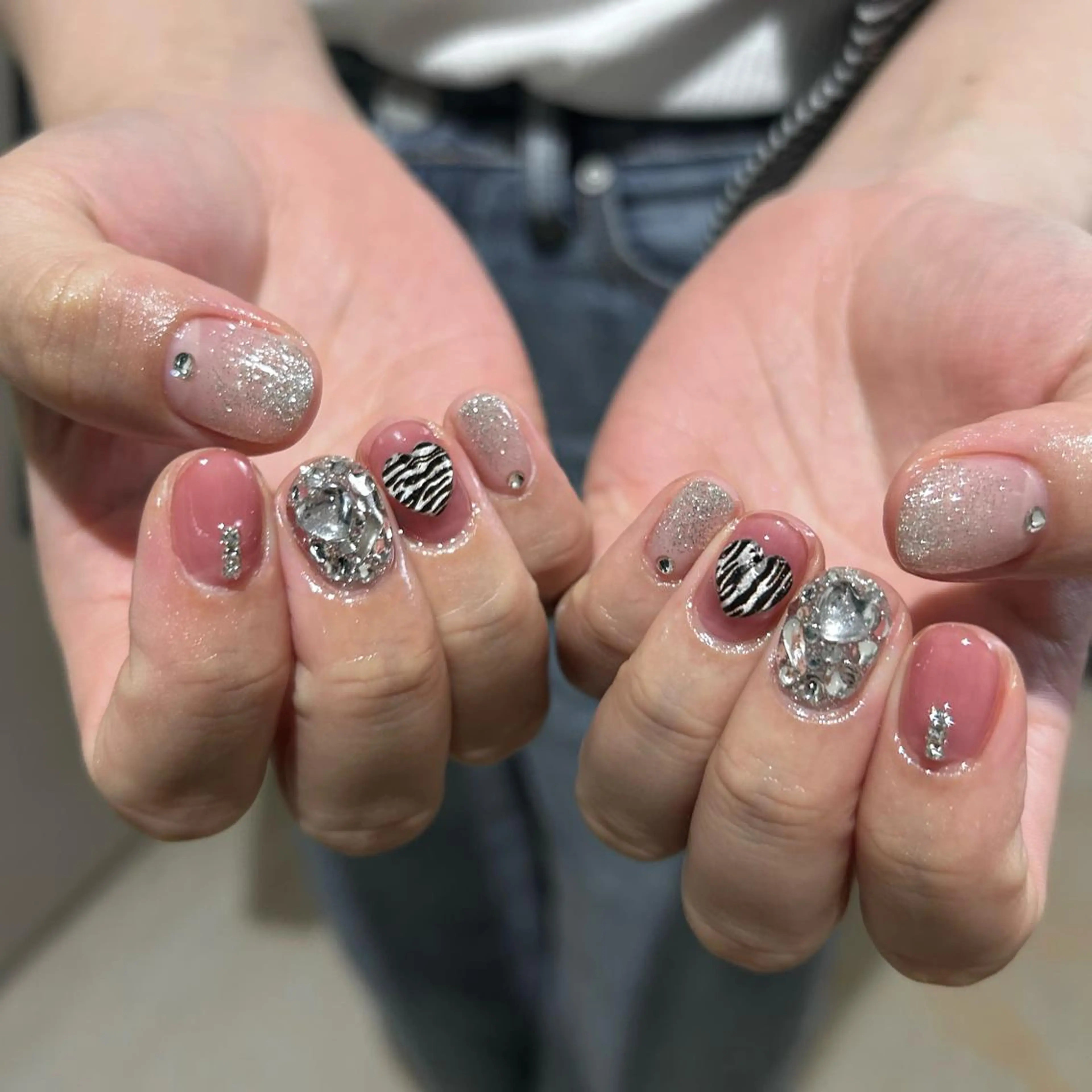 ネイル パラあり！フィルイン 美フォルムのネイルデザイン