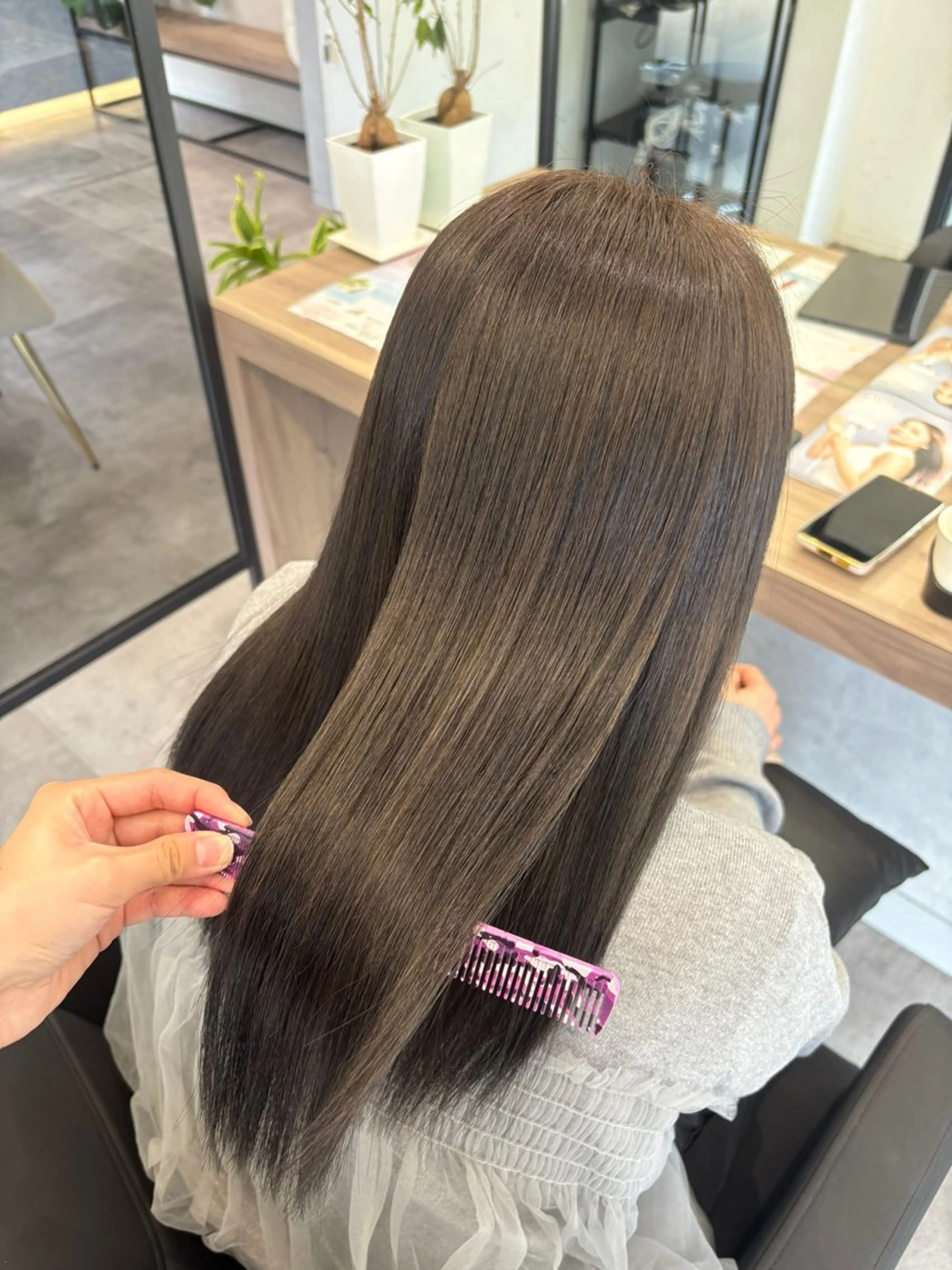 ロング カラー カット ヘアカラー 縮毛矯正 トリートメント COCO .のヘアスタイル