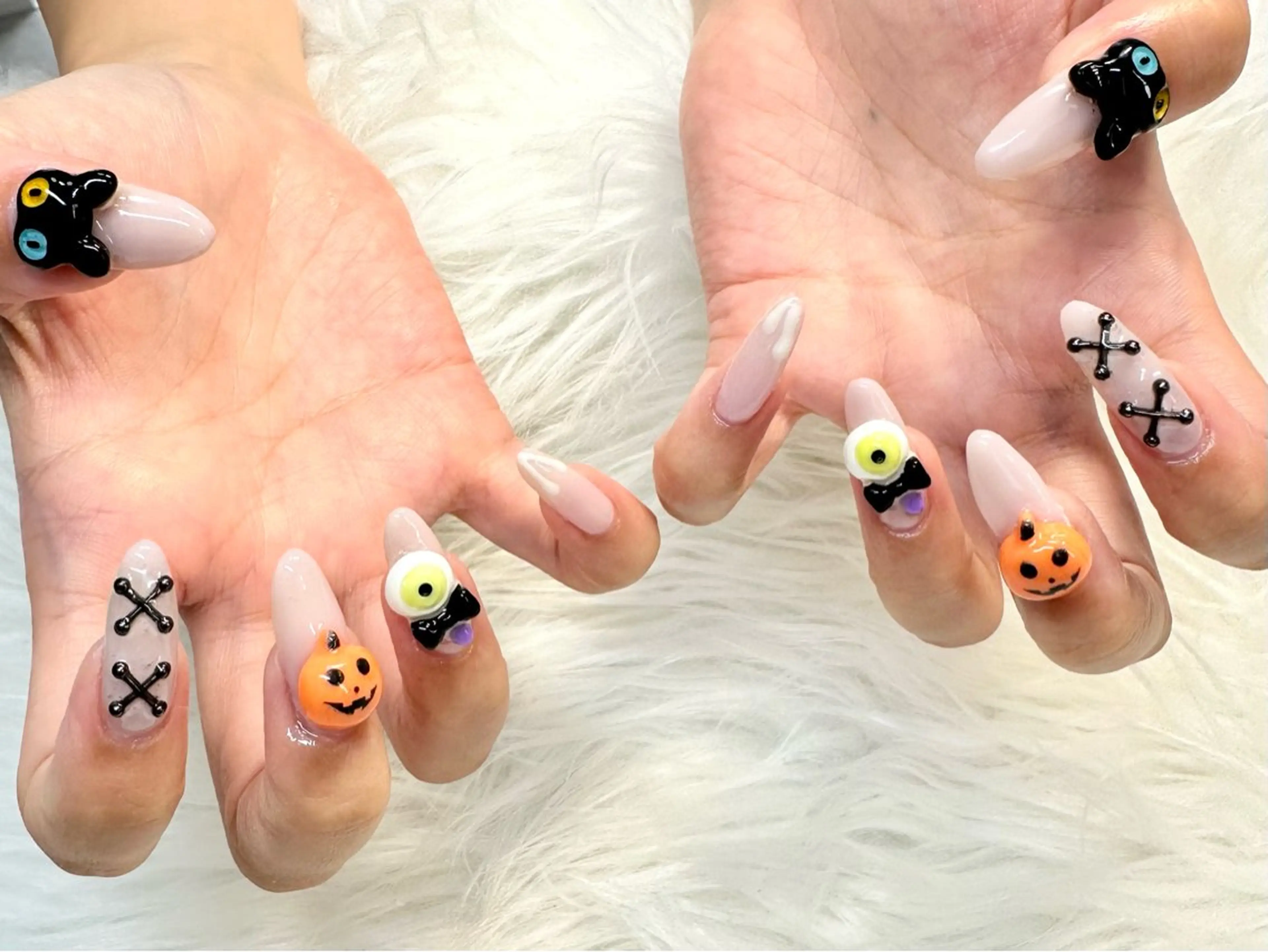 ロング ハロウィン ハンドネイル Bonheur 【ボヌール】のネイルデザイン