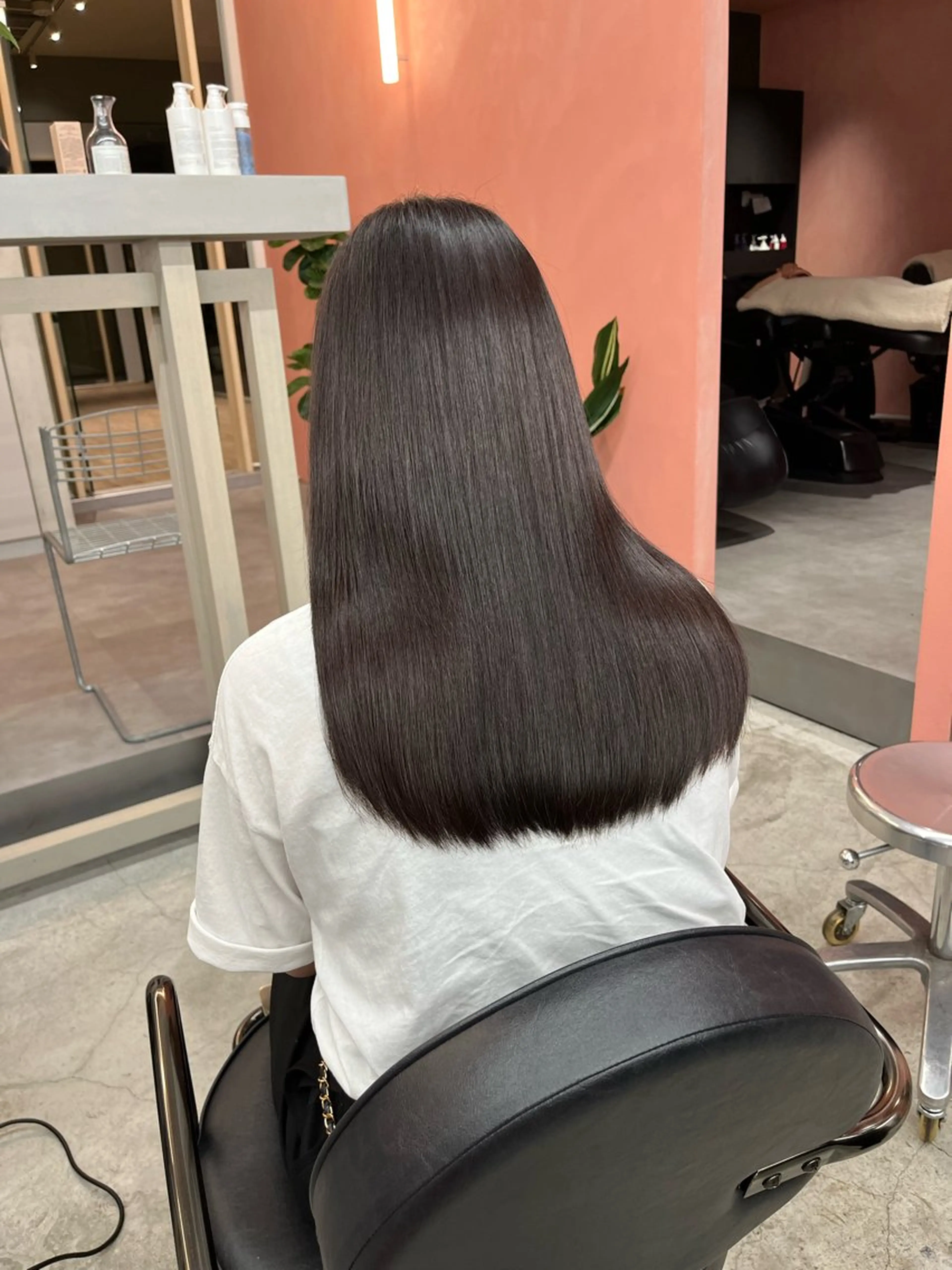 ロング カラー ブラウンカラー 末永 咲希のヘアスタイル