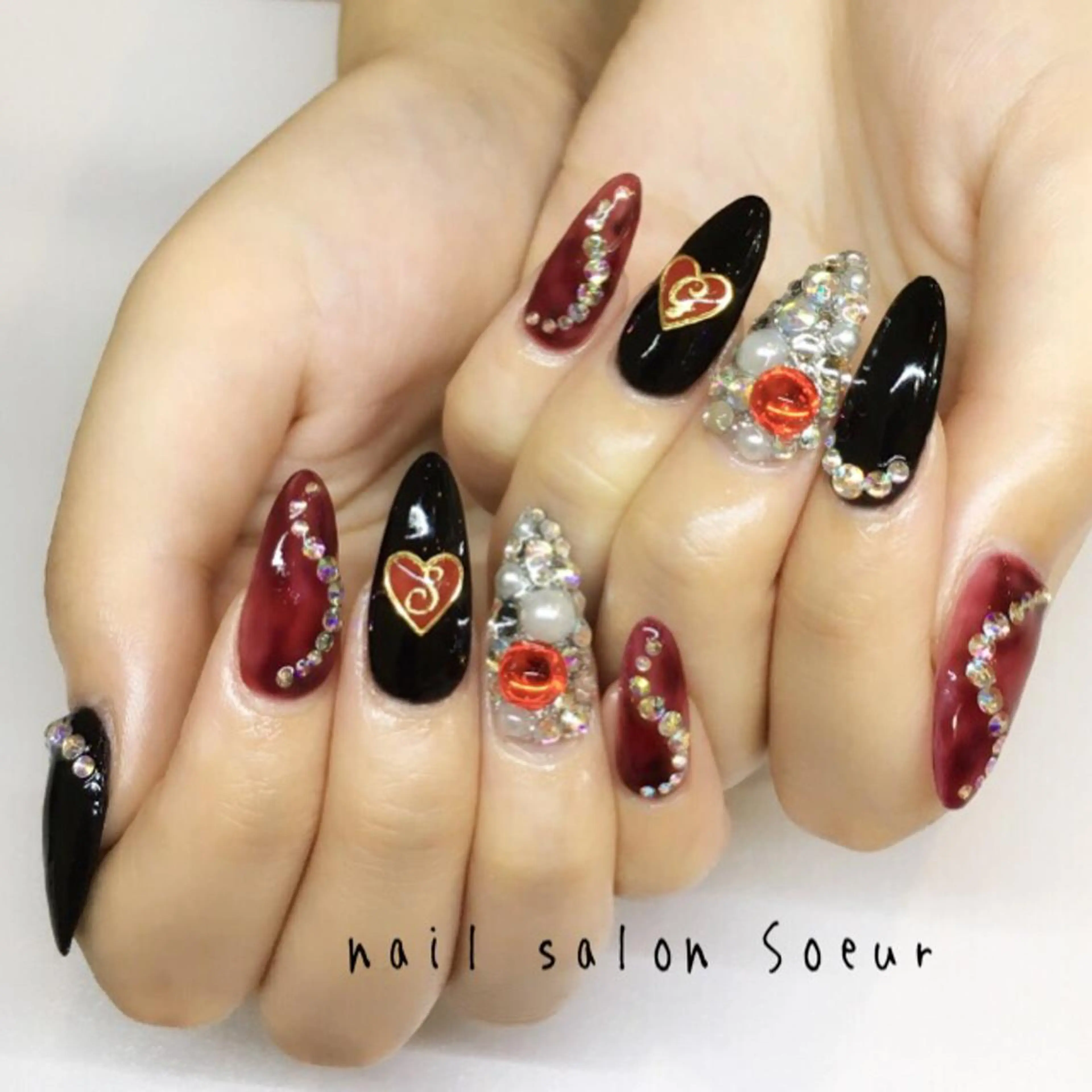 ネイル べっ甲ネイル 持ち込み 赤色 スカルプネイル ハンドネイル nail salon Soeurのネイルデザイン