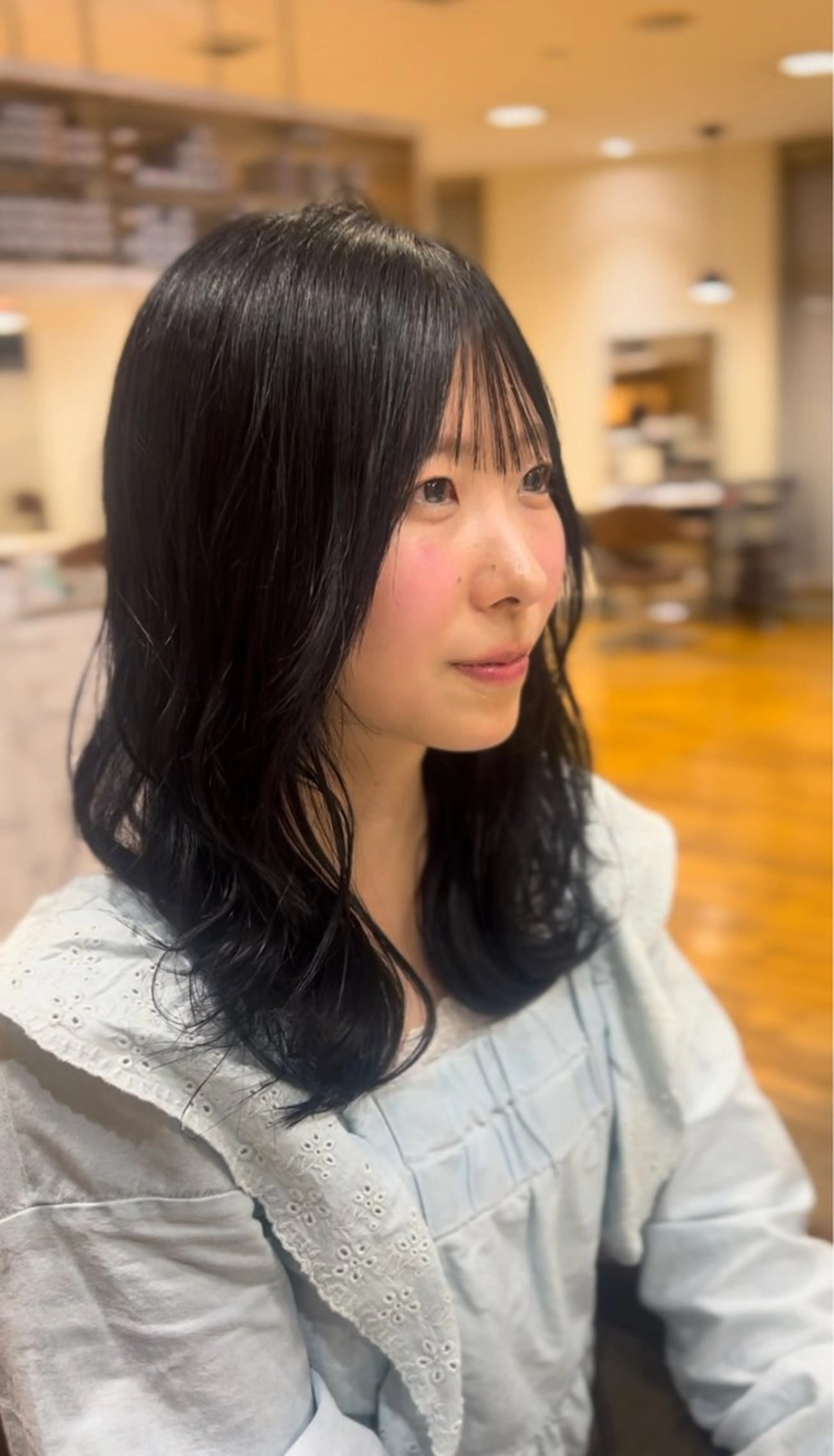 セミロング Moto nanamiのヘアスタイル