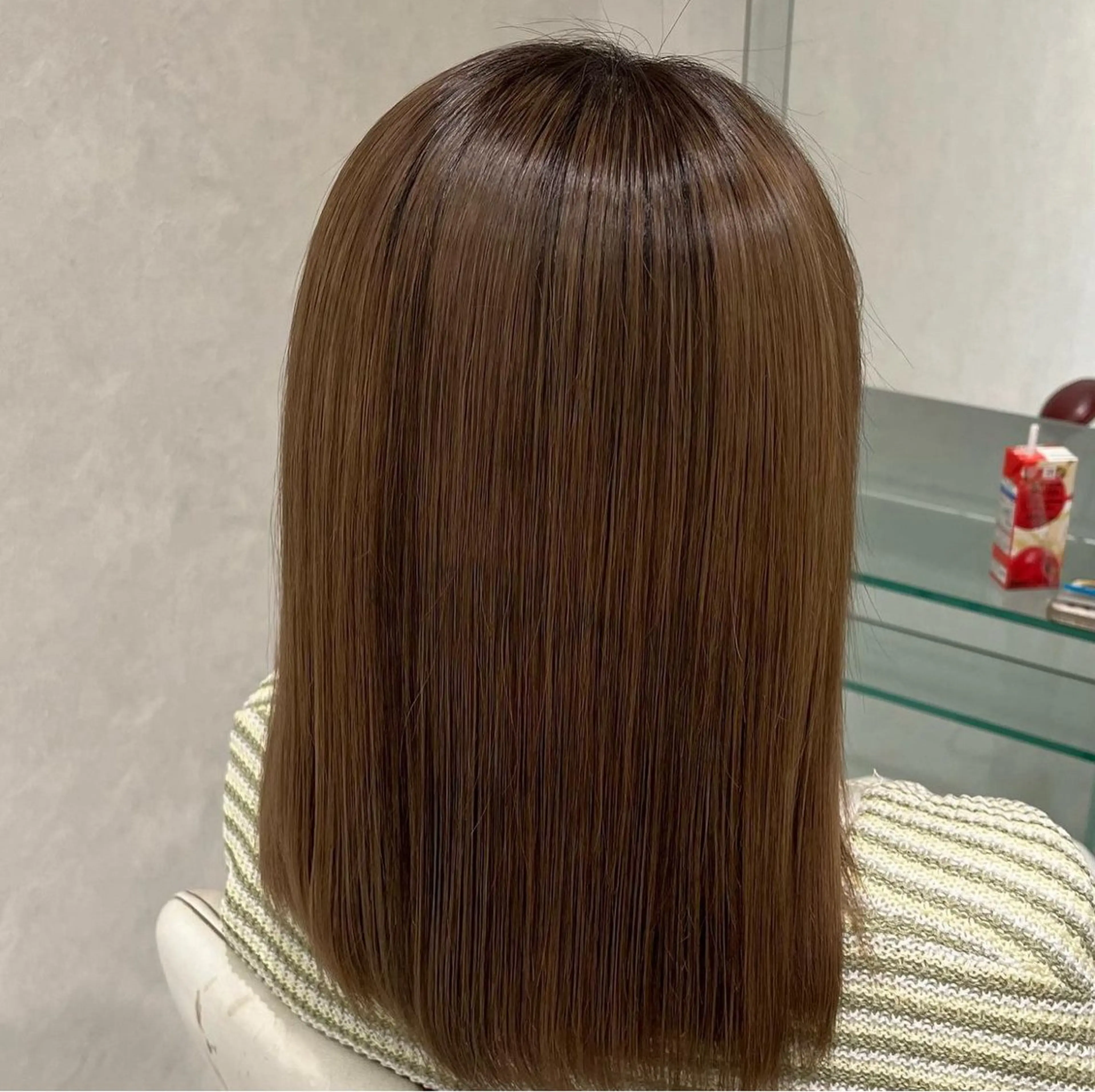 セミロング カラー オーガニックカラー 中屋 比呂のヘアスタイル