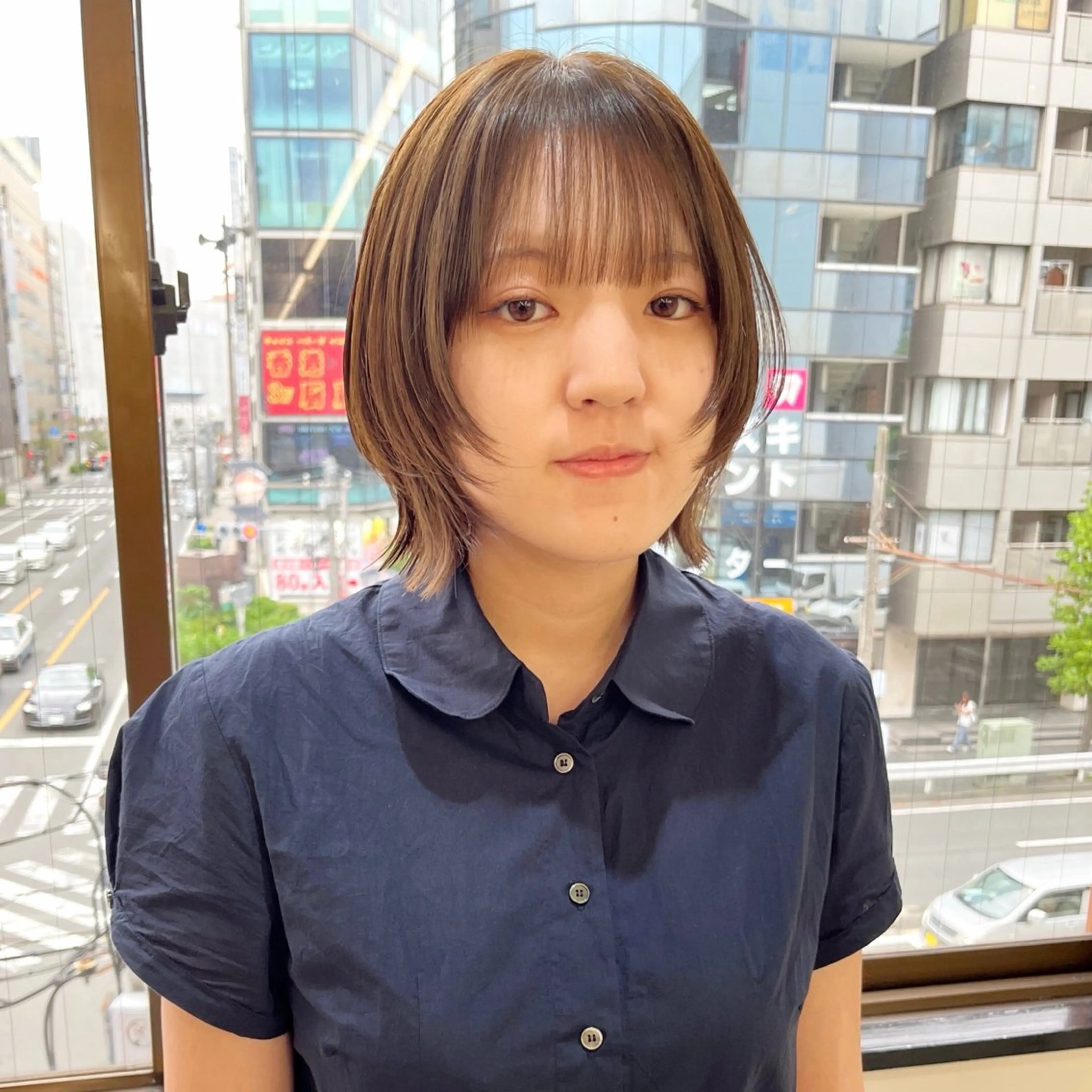 ショート カラー ボブレイヤー ベージュカラー ブリーチ ブリーチなしカラー オリーブベージュ カット ヘアカラー トリートメント 初めてのショート お任せください✂️のヘアスタイル