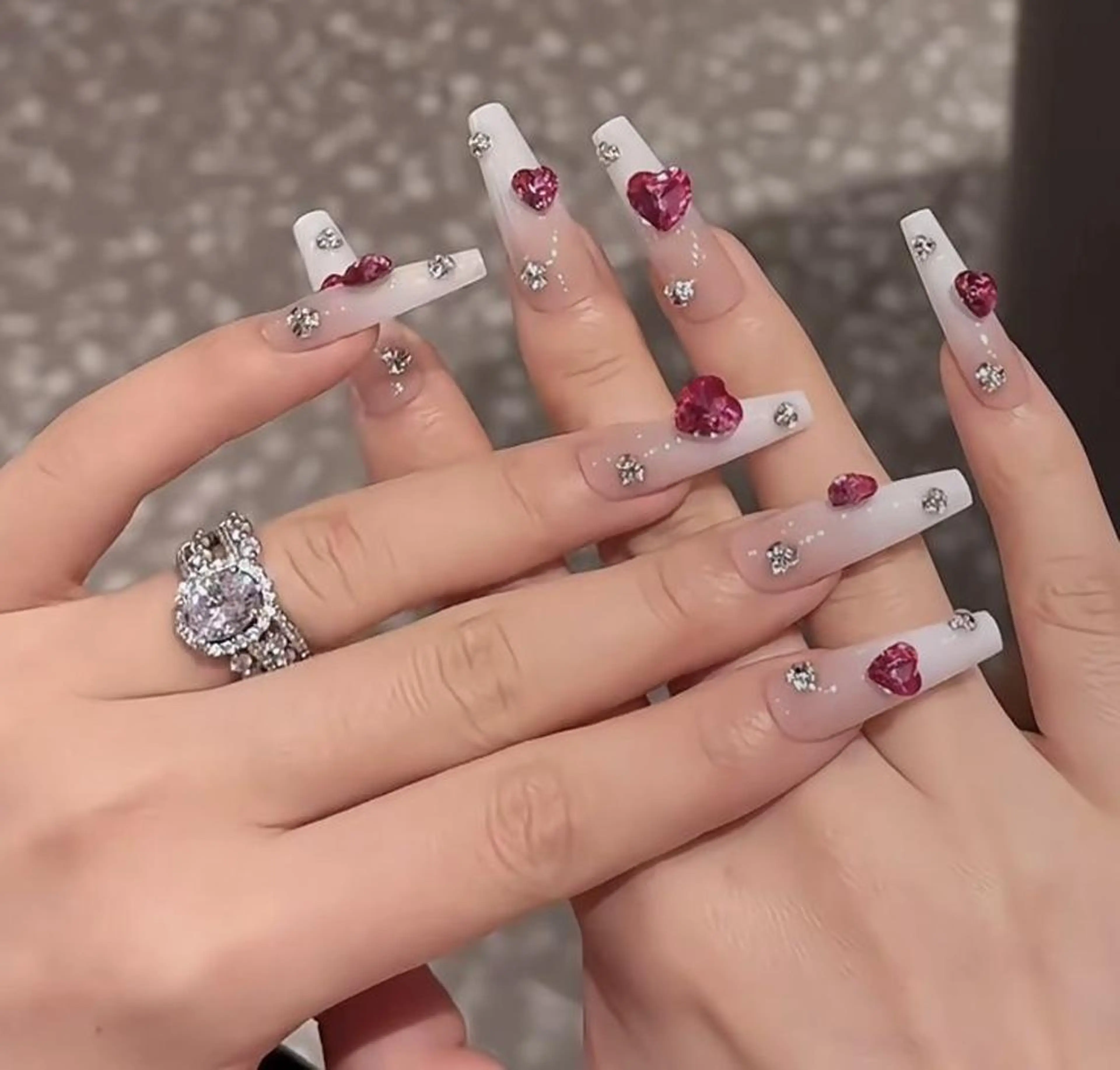 ネイル 長さ出し グラデーション 卒業式 キラキラネイル マグネットネイル Emi🌸Belle Nail Salonのネイルデザイン