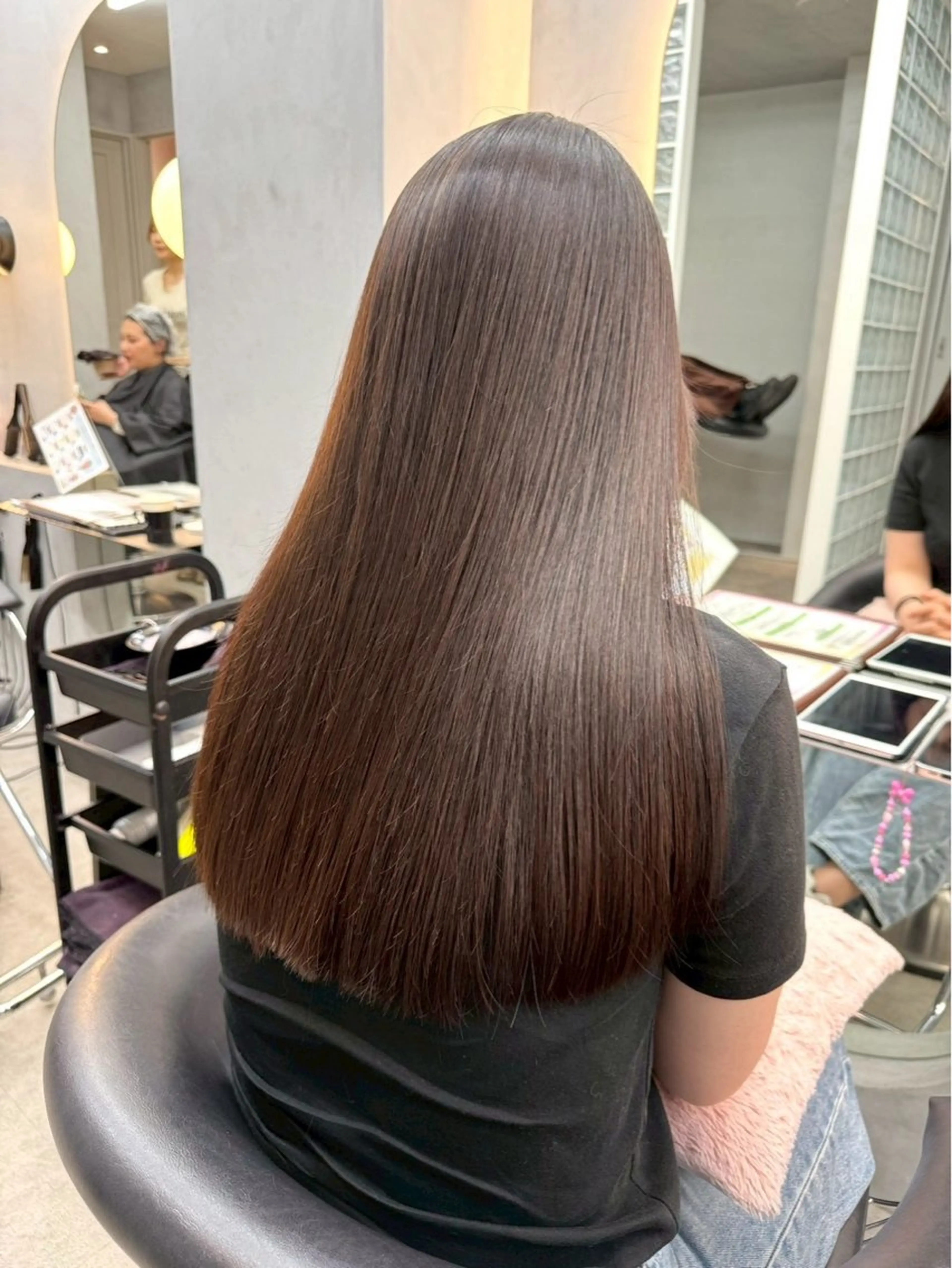 セミロング ヘアカラー トリートメント 岡野 幸輝のヘアスタイル