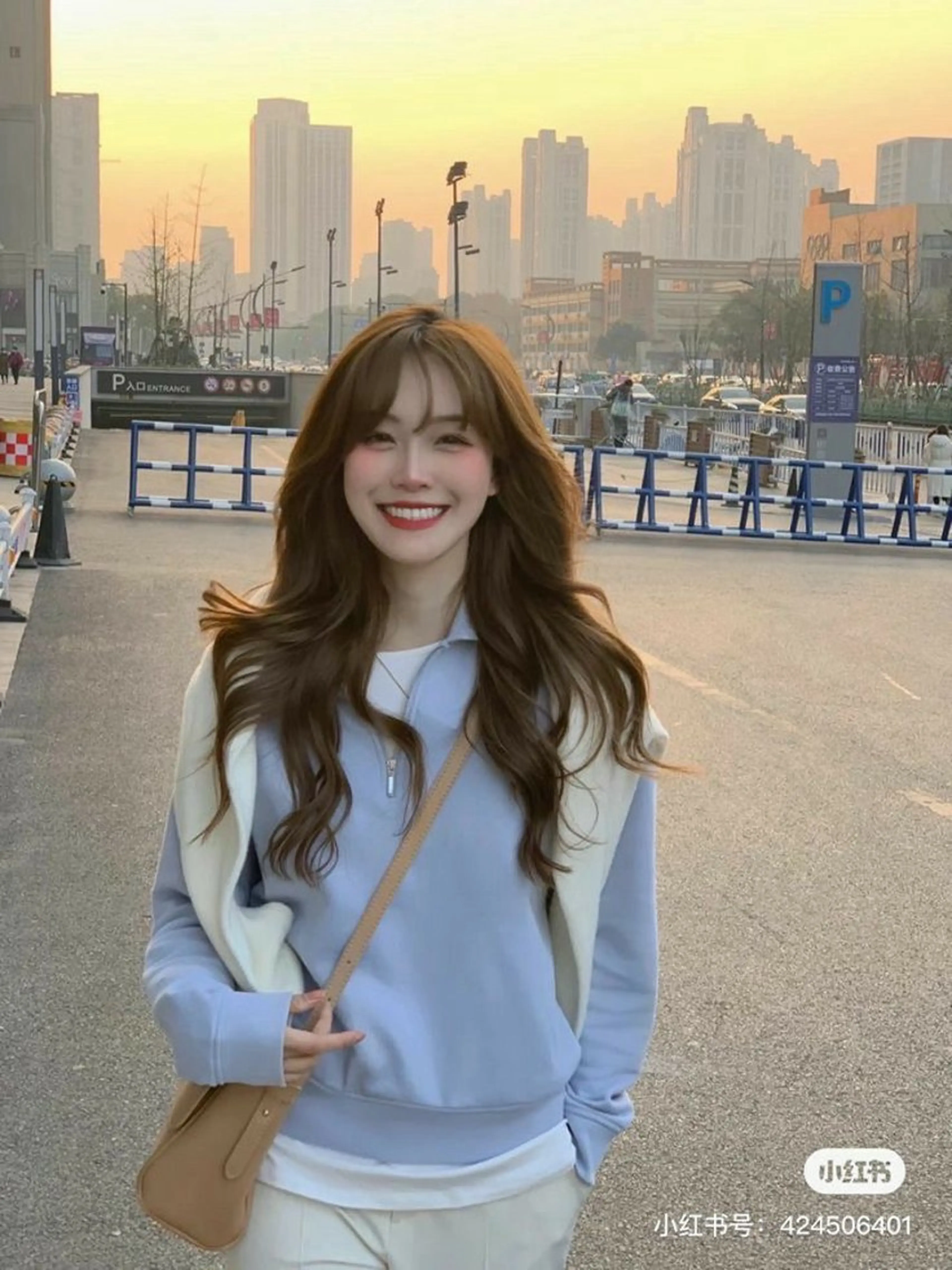 ショート カラー カット ヘアカラー トリートメント 莉乃/縮毛矯正/髪質 改善/艶カラーのヘアスタイル