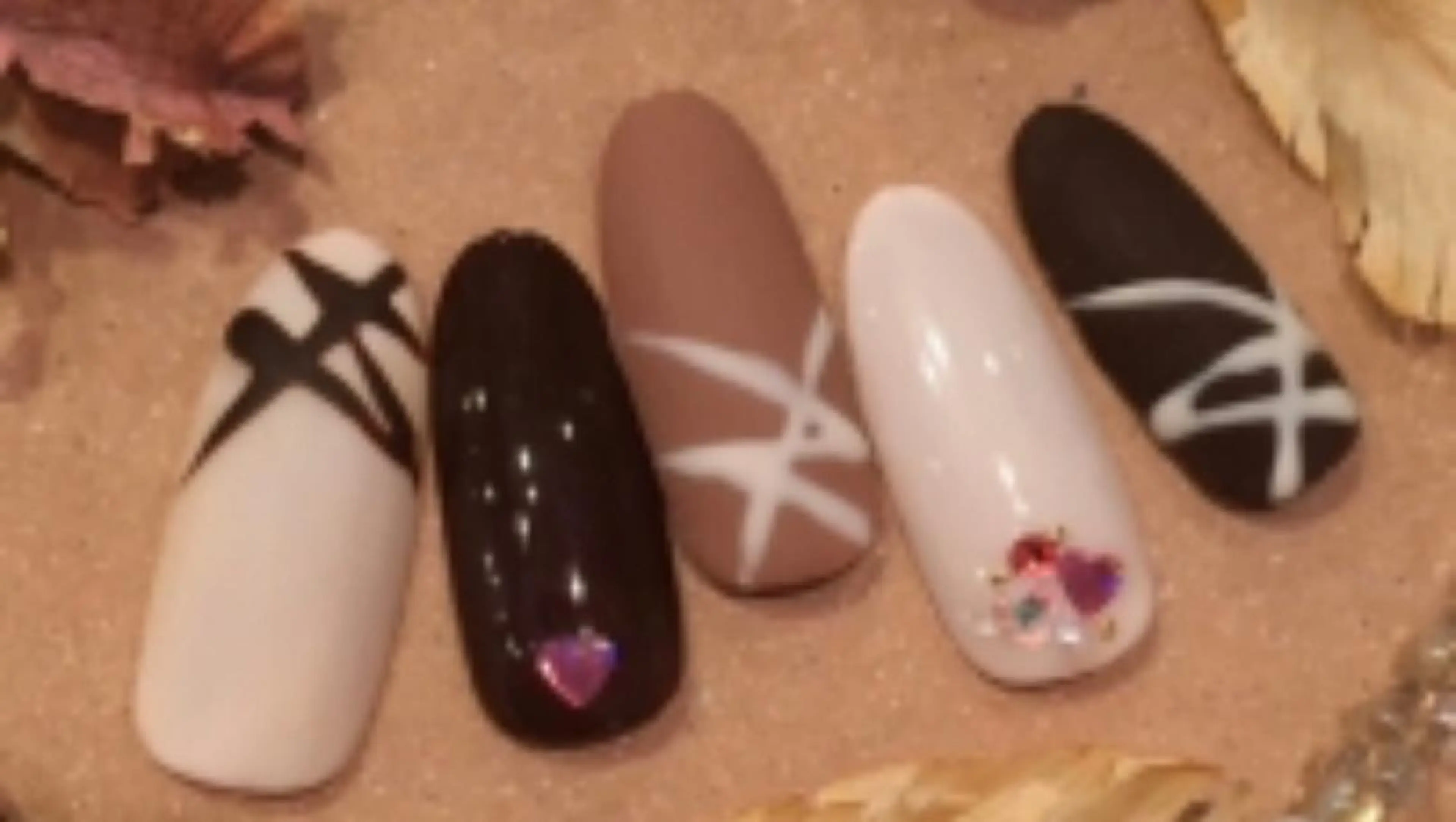 ネイル ハンドネイル ゲン レイカのネイルデザイン