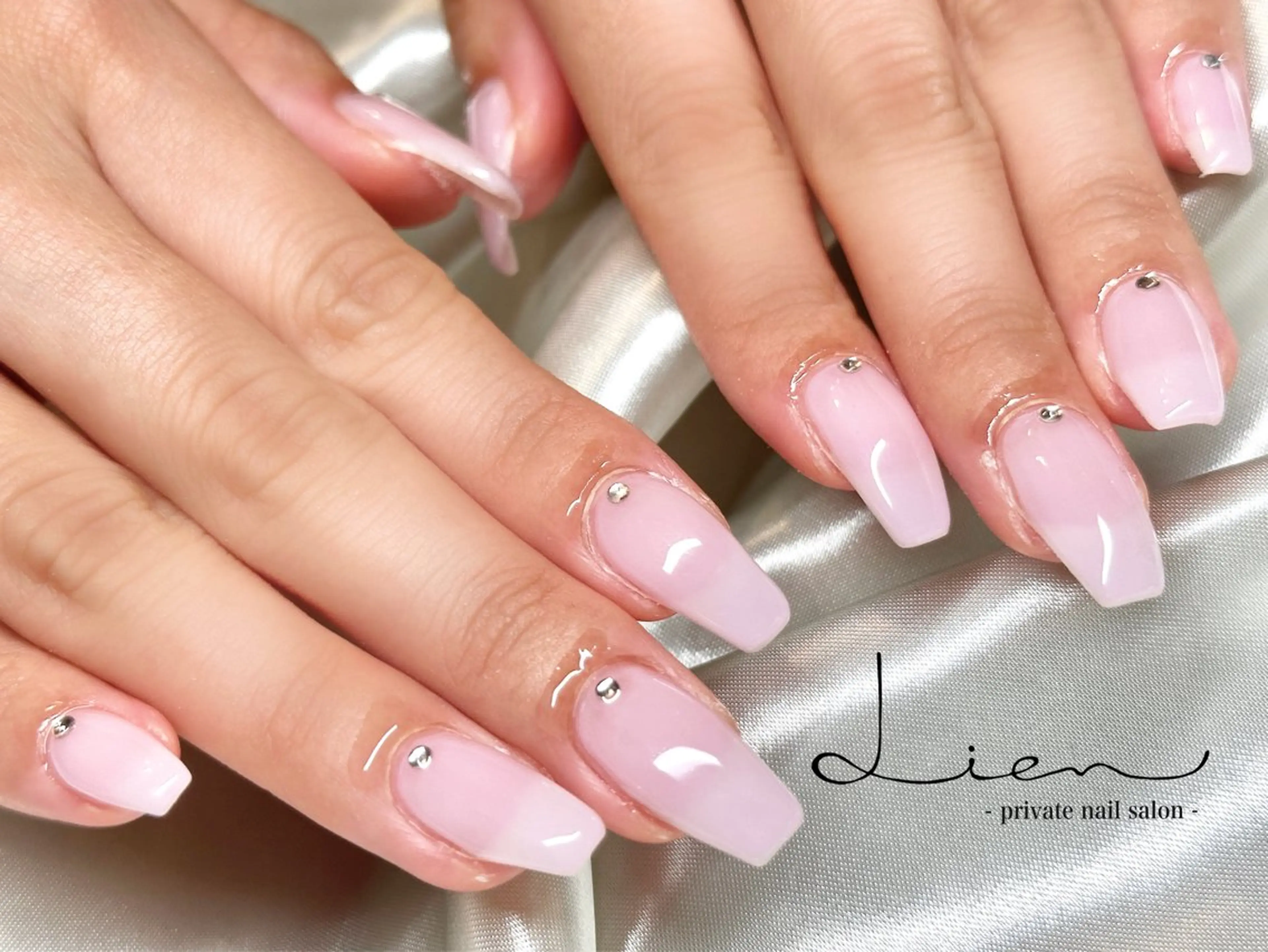 ネイル オフィスネイル ワンカラーネイル シンプルネイル Lien 【リアン】北堀江のネイルデザイン