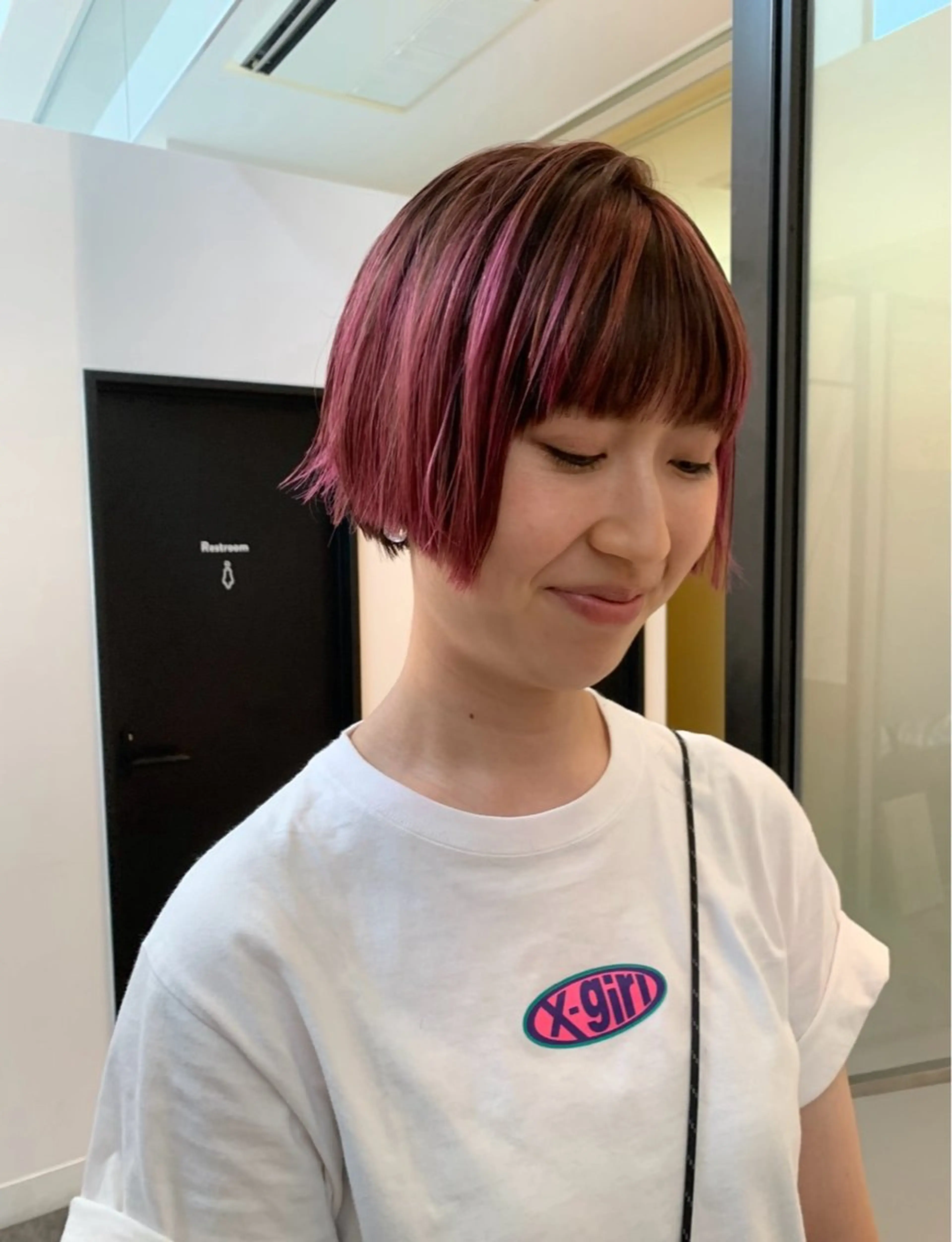 ショート ボブ カット ヘアカラー miu （ミユ）のヘアスタイル