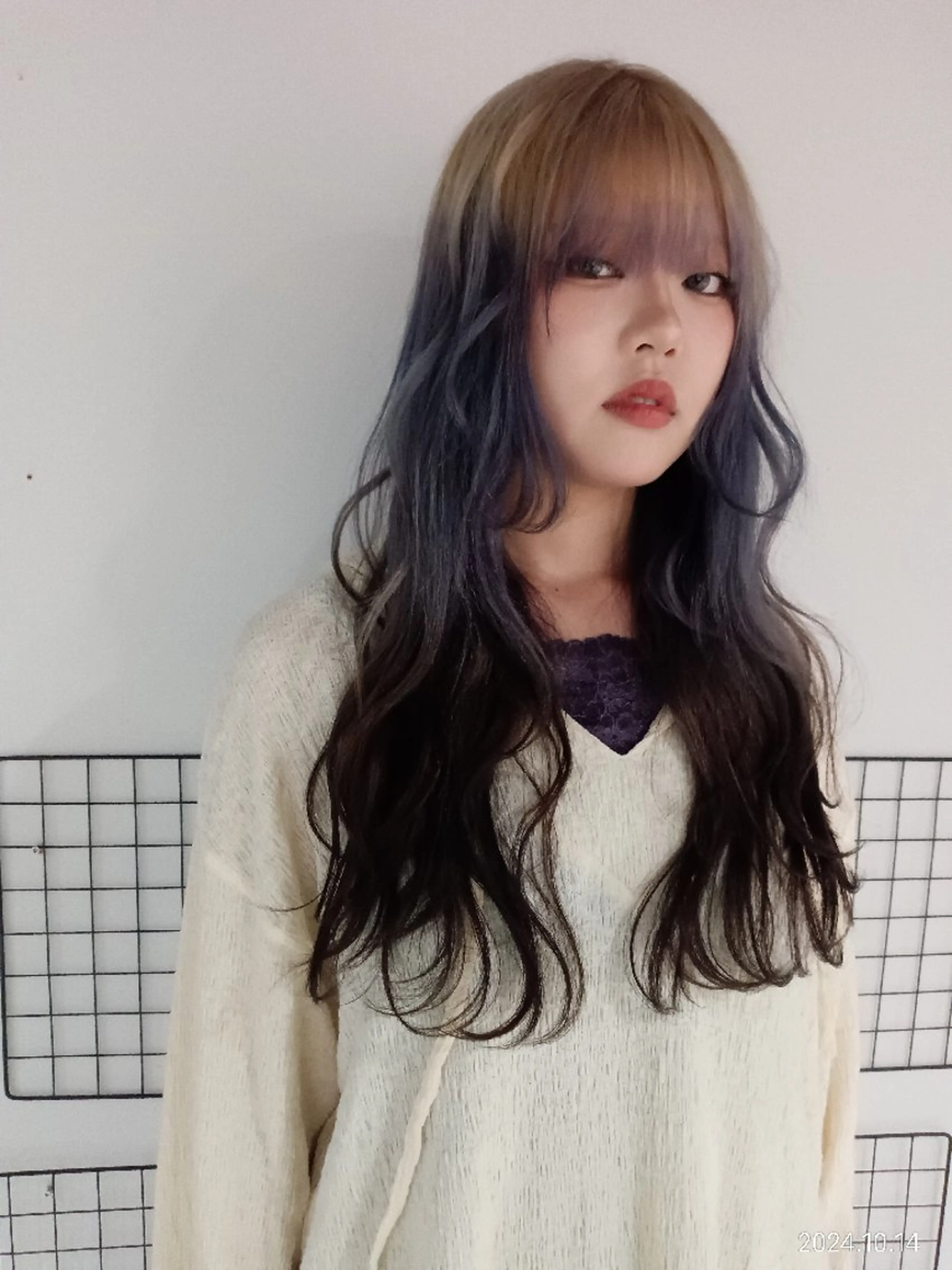 ロング カラー ベージュカラー 黒髪 ブリーチ デザインカラー グラデーションカラー ハイトーン/ブリーチ /デザインカラーのヘアスタイル