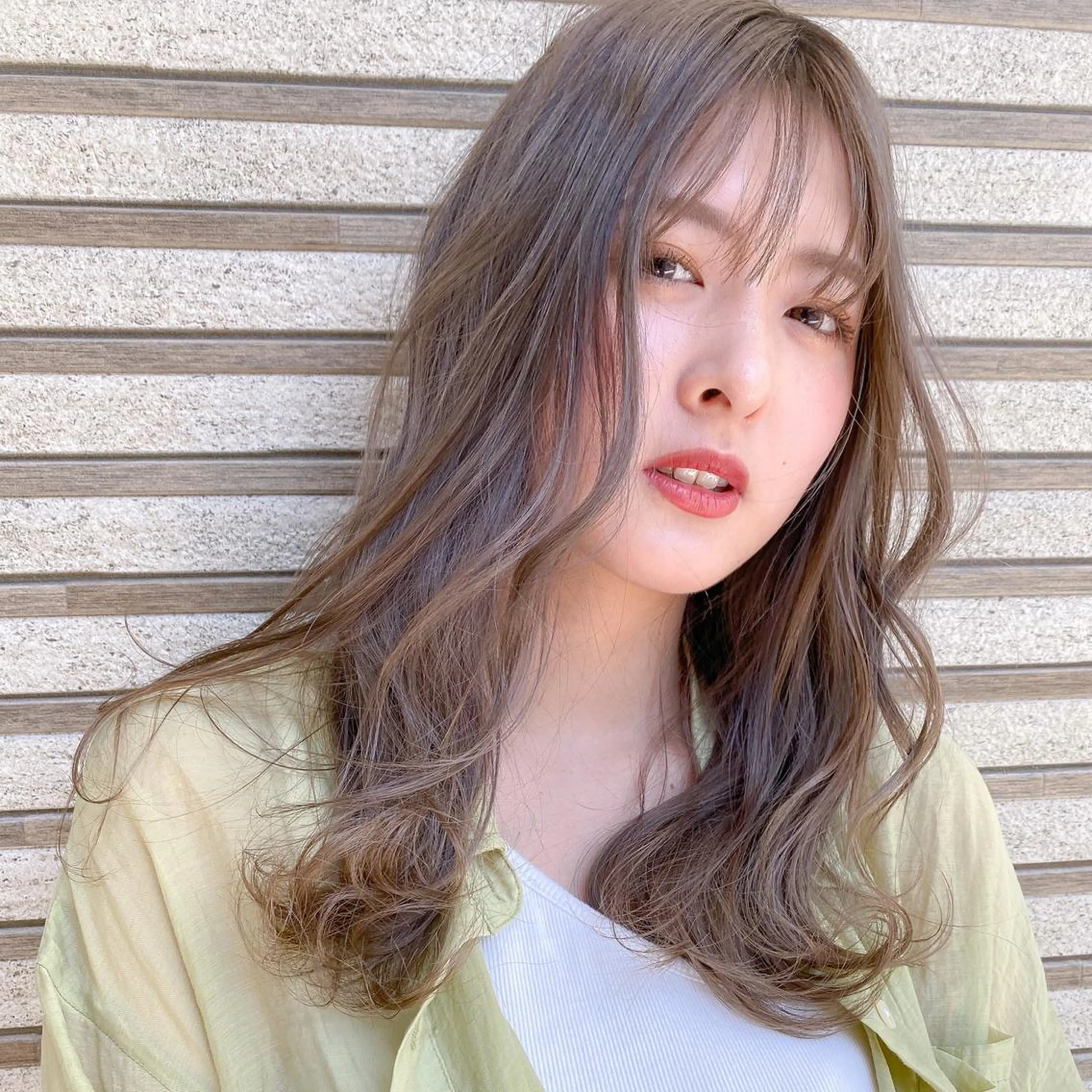 ミディアム カラー ヘアカラー キタダ ヒロキのヘアスタイル