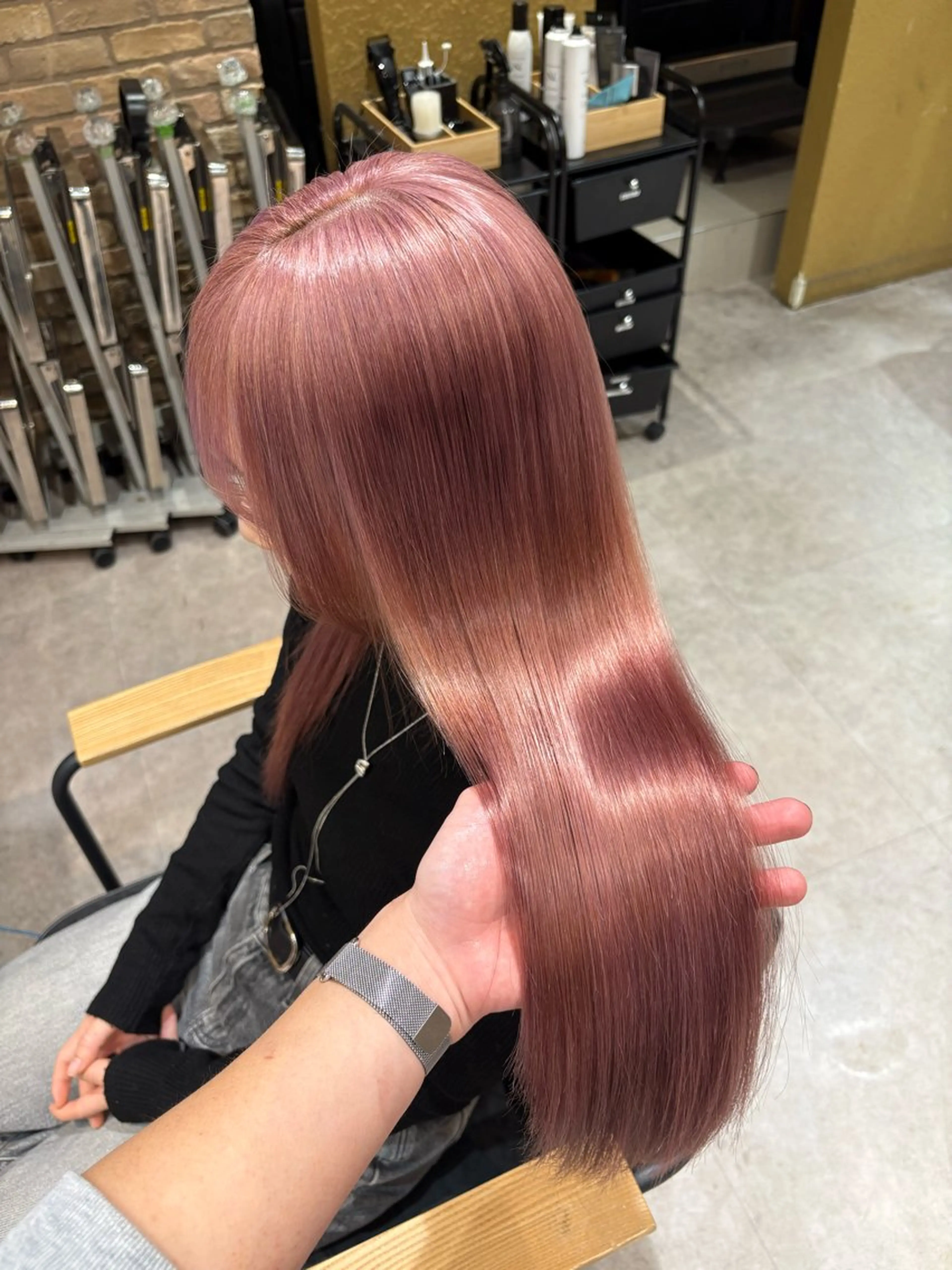 ロング ヘアカラー フェザー/シャドウ/ メッシュパーマのヘアスタイル