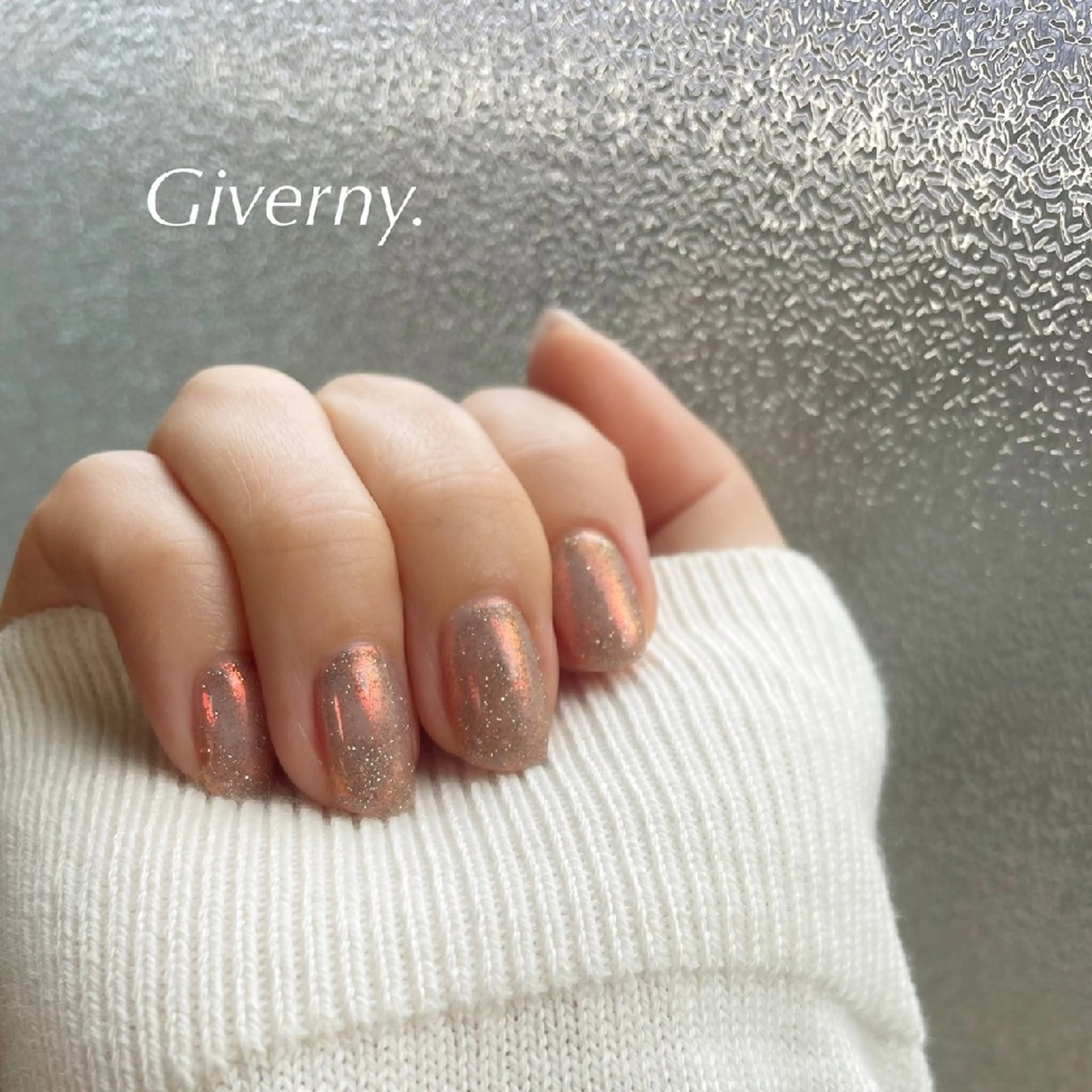 ネイル オーロラネイル フラッシュネイル ハンドネイル Giverny .のネイルデザイン