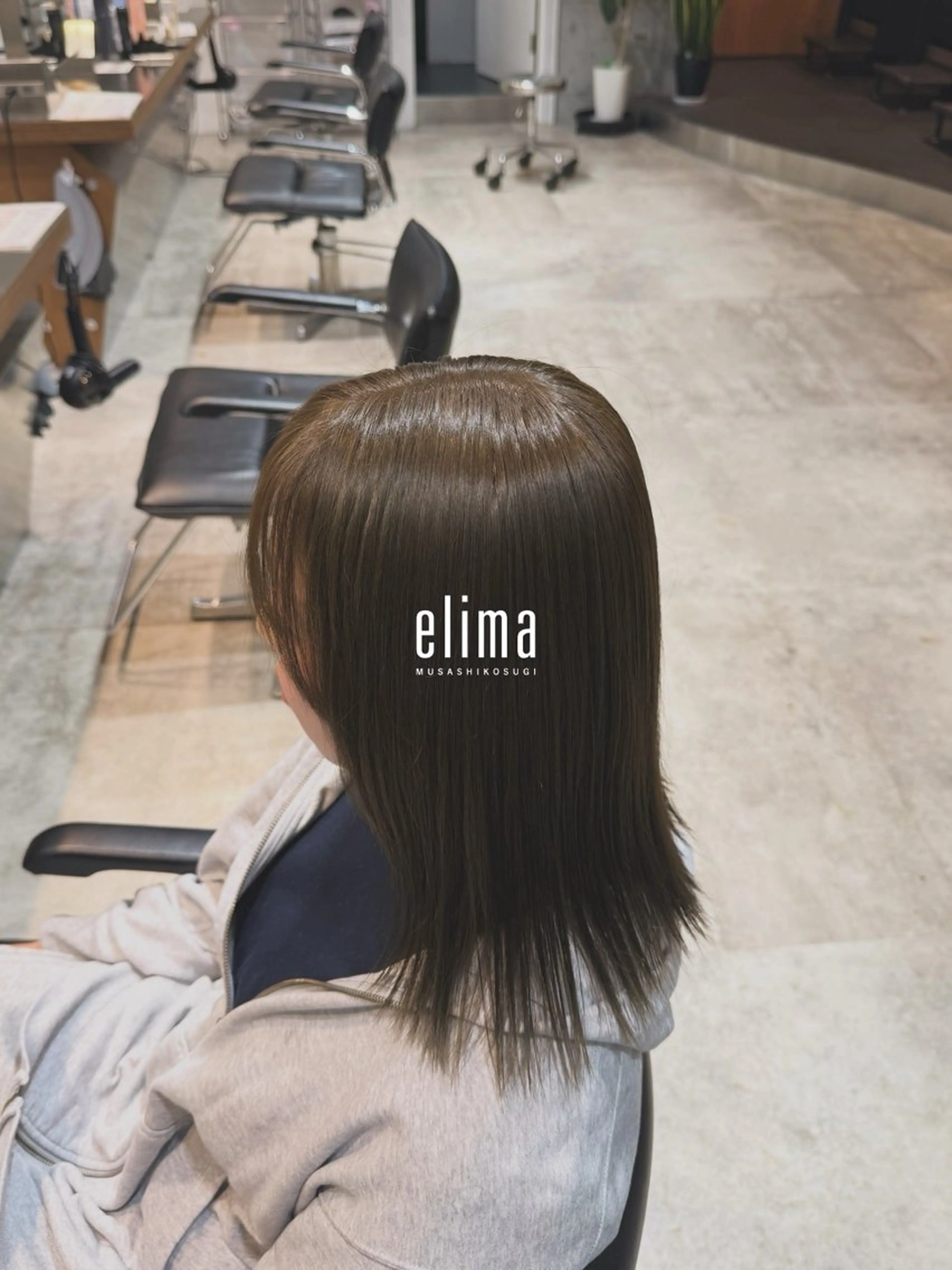 セミロング カラー ヘアカラー トリートメント 髙橋碧 透明感カラー / fifthパーマのヘアスタイル