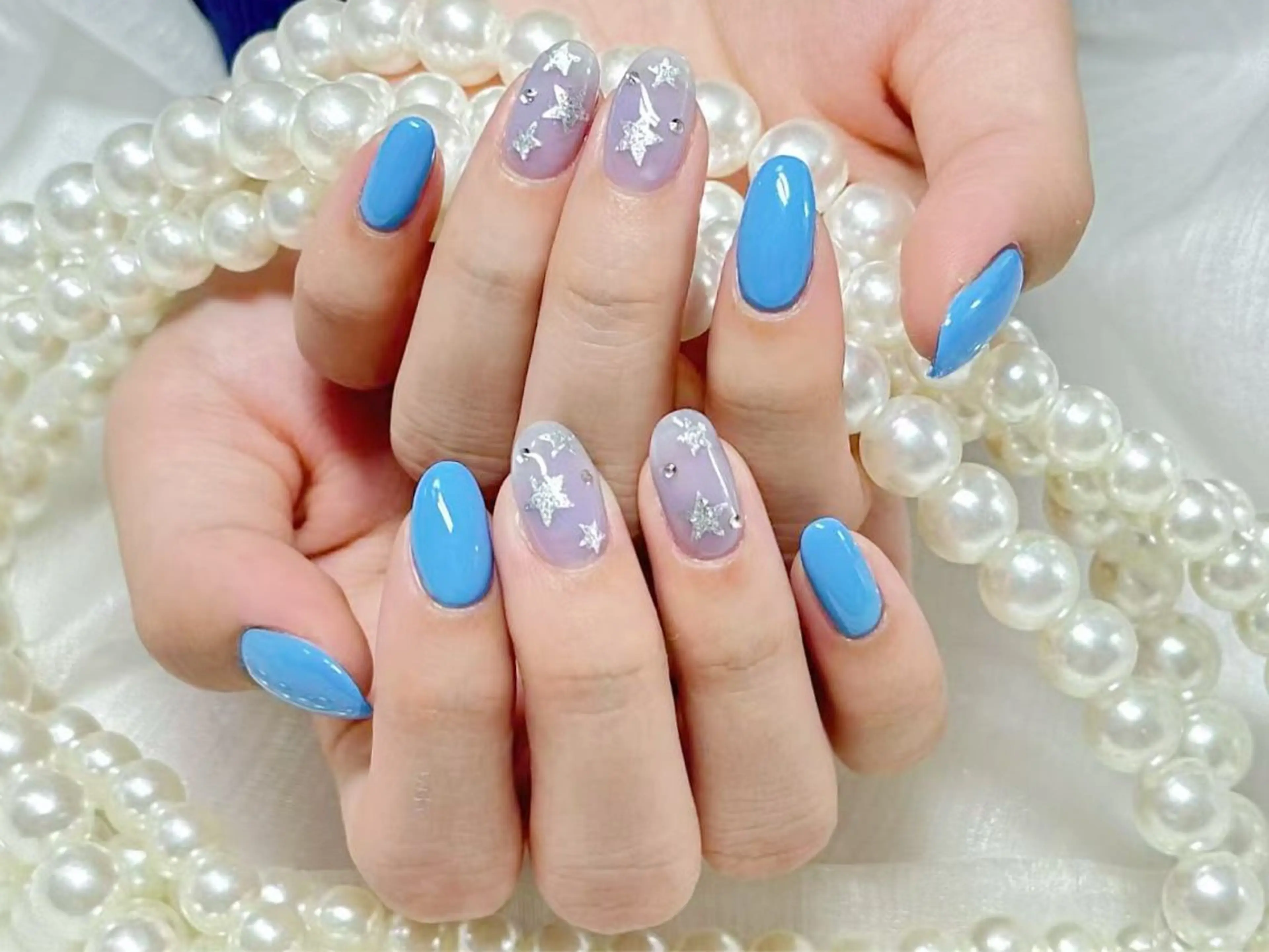 ネイル オーロラネイル 長さ出し フレンチネイル ガーリー キラキラネイル RIn 🎀のネイルデザイン