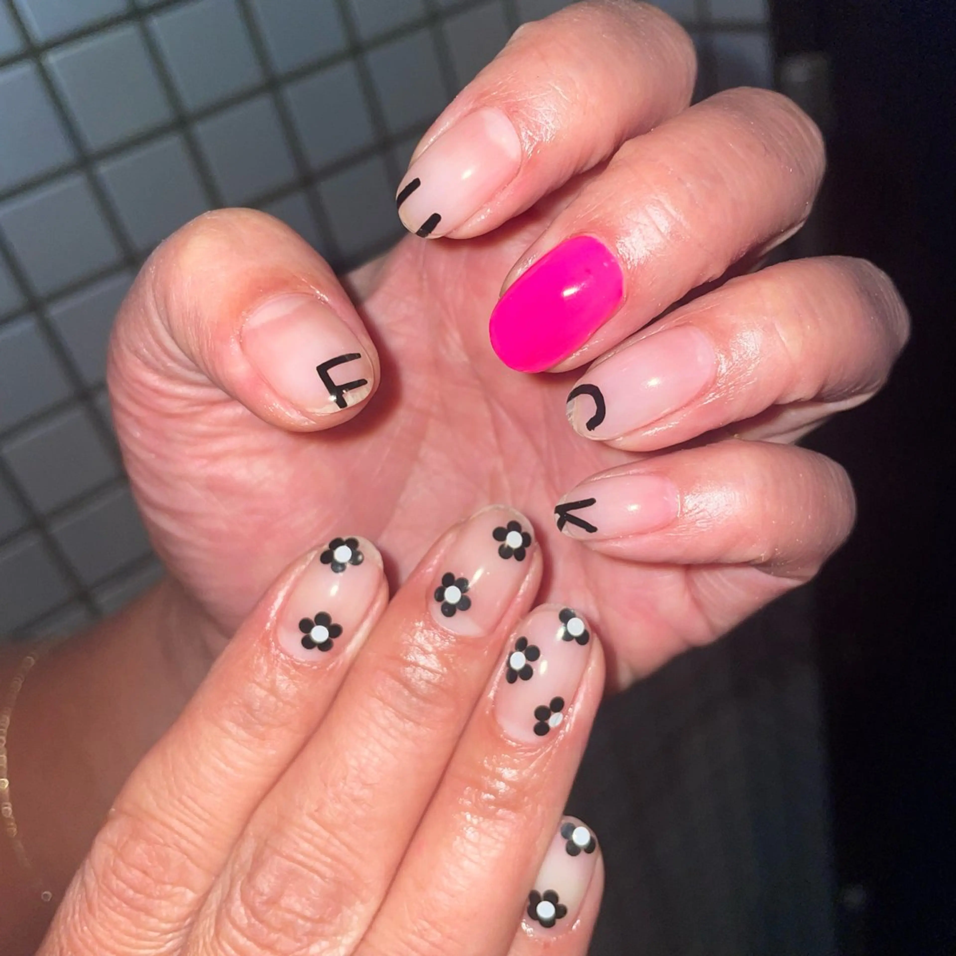 ショート ハンドネイル ひめか🫁 推し概念・個性派のネイルデザイン