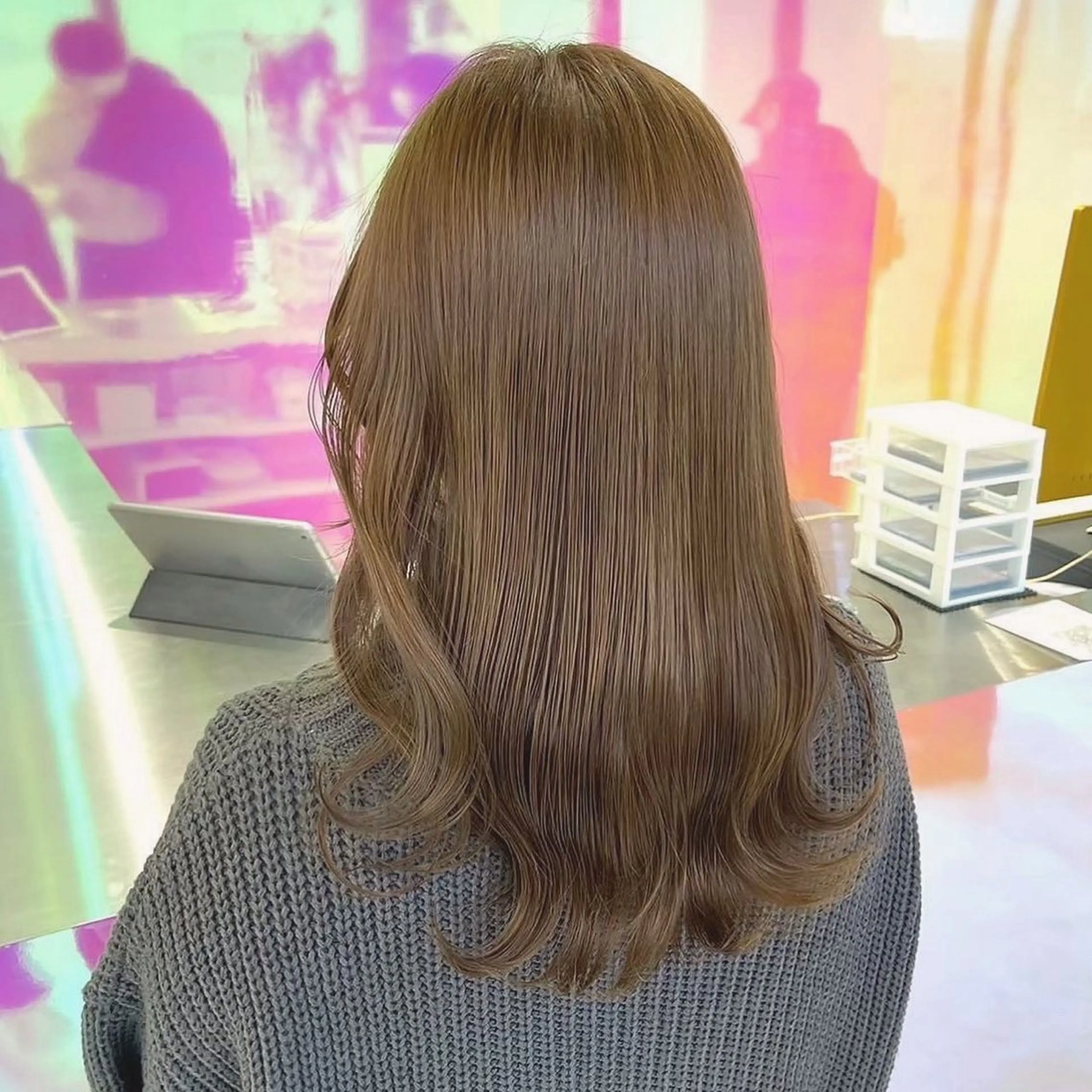 セミロング カラー ヘアアレンジ ヘアカラー トレンドレイヤー No.1/KOHEIのヘアスタイル