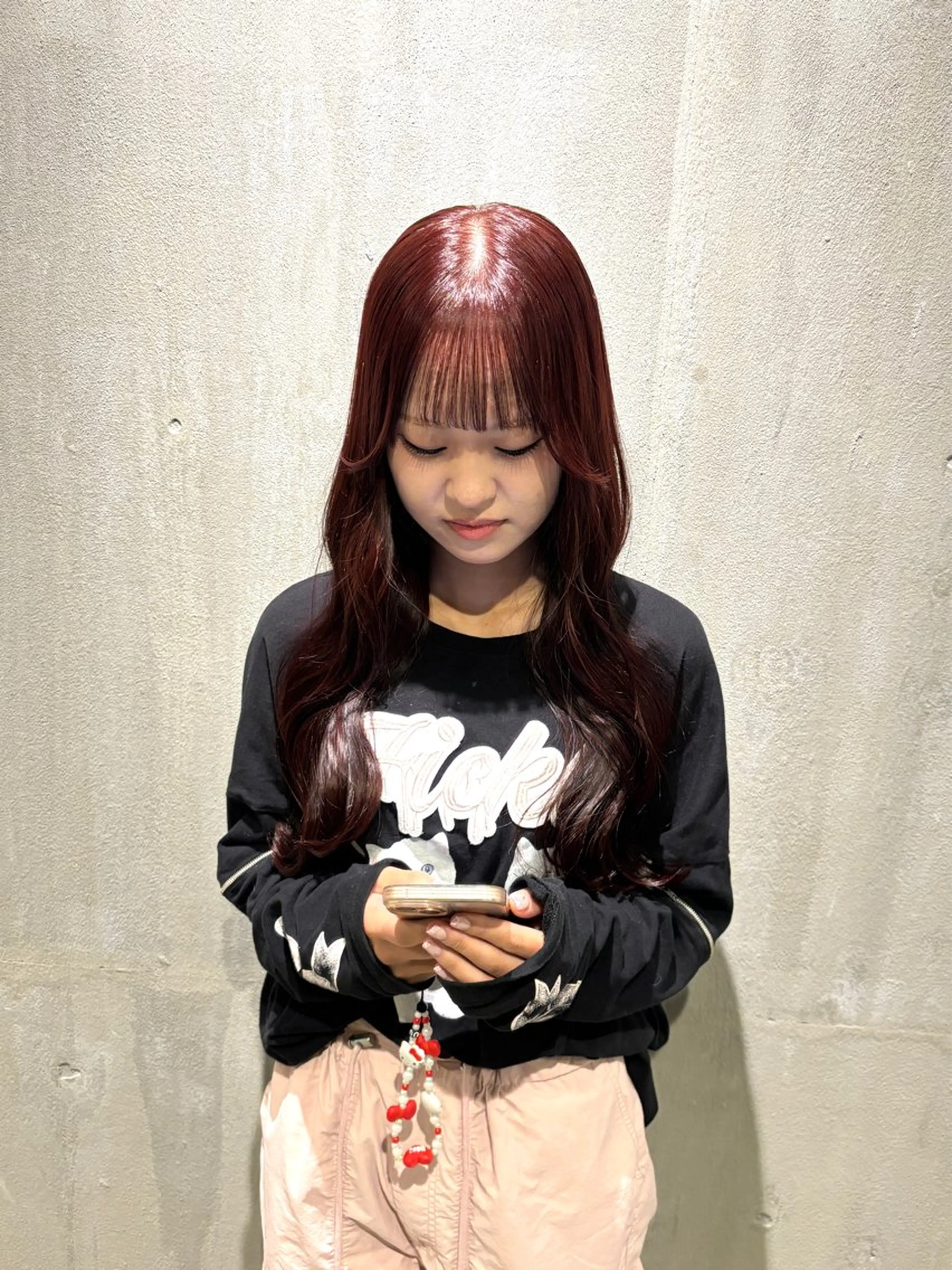 ロング カラー ボルドーカラー ヘアカラー 小木曽 里華のヘアスタイル