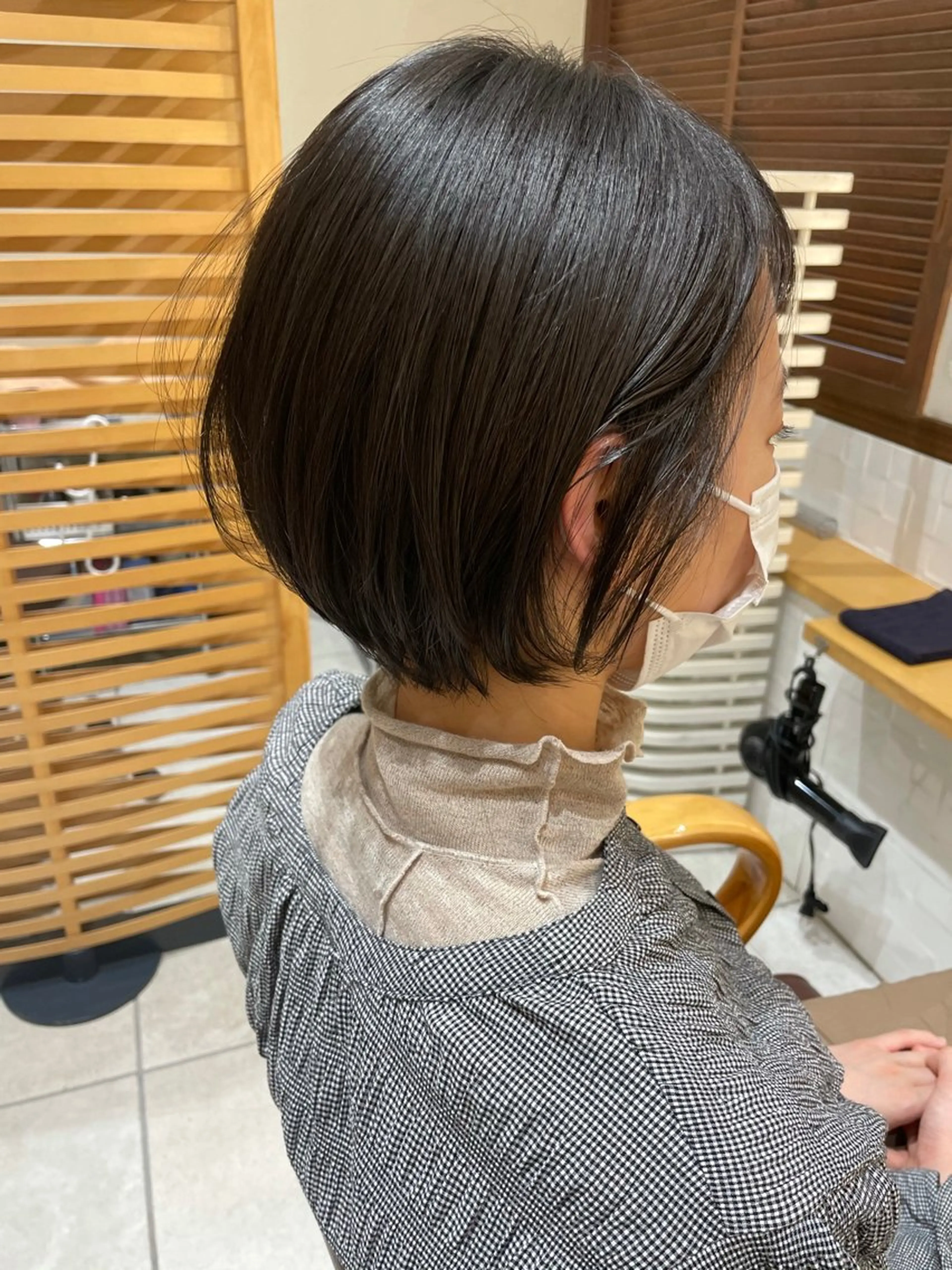 ショート カラー パーマ 片山千晴✨ツヤ髪カラ ー✨顔まわりカット✨のヘアスタイル