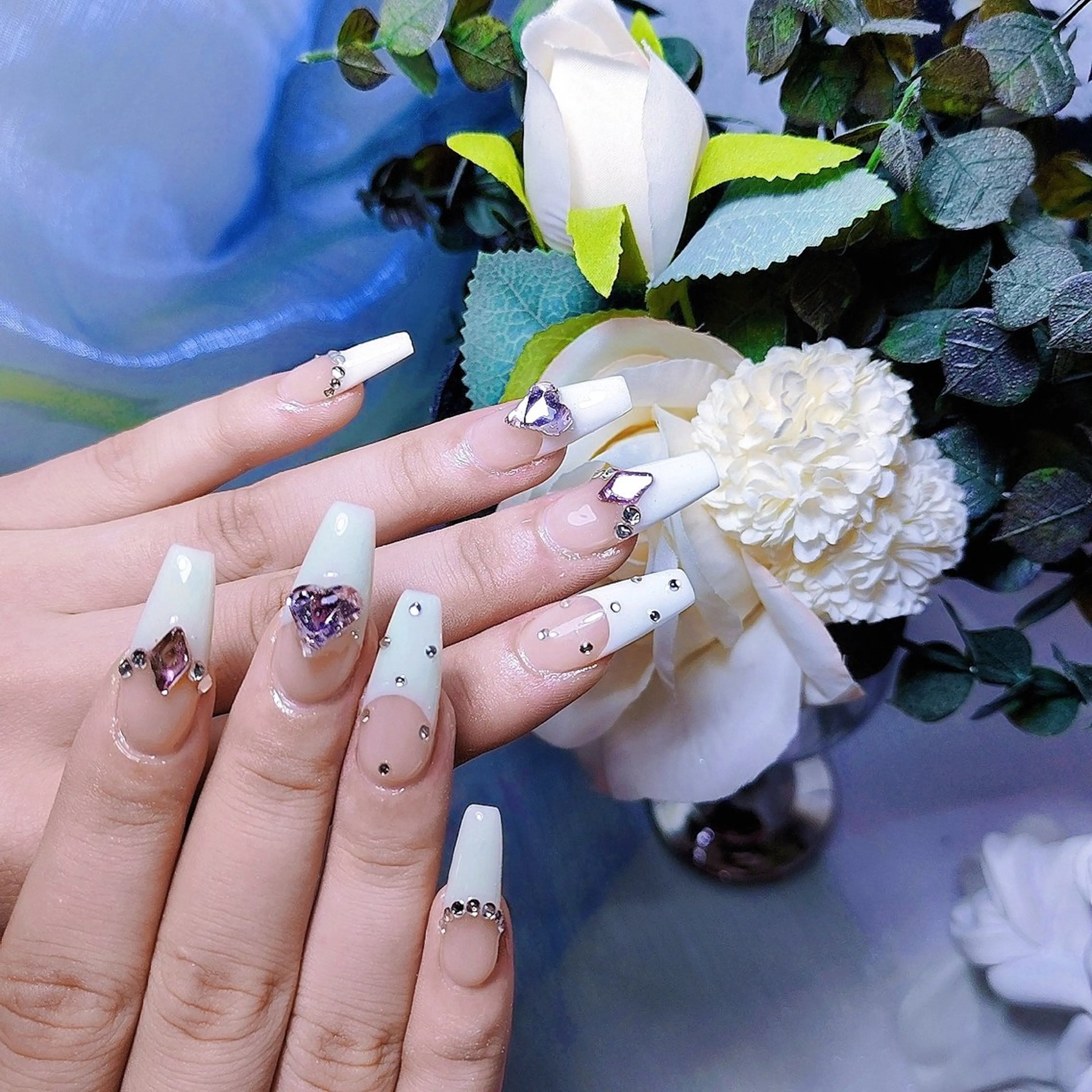 ネイル ハンドネイル ハンドケア BuBu Nail渋谷道玄坂のネイルデザイン