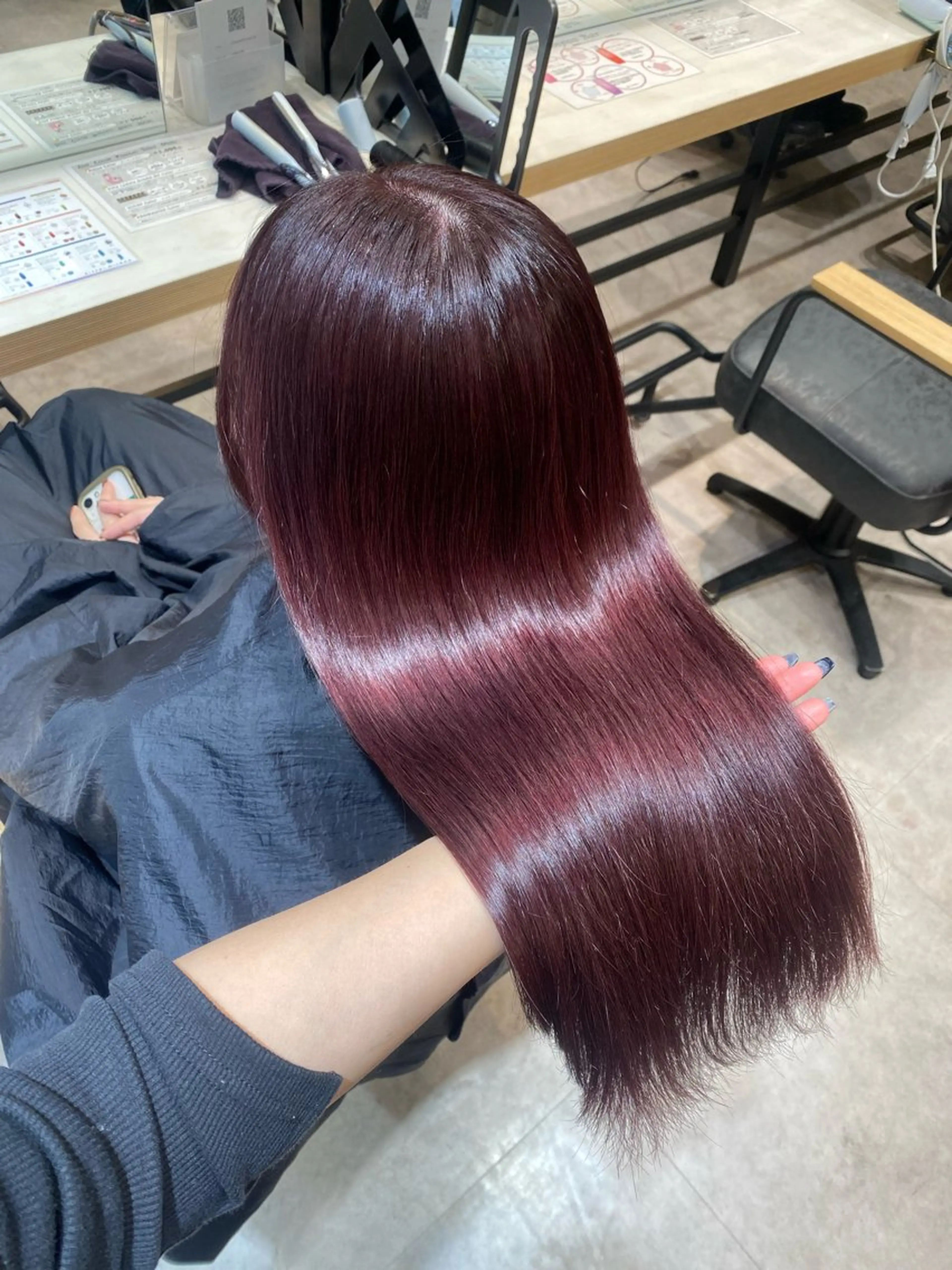 ロング 🌸cocomi🌸 透明感カラー🩶パリのヘアスタイル