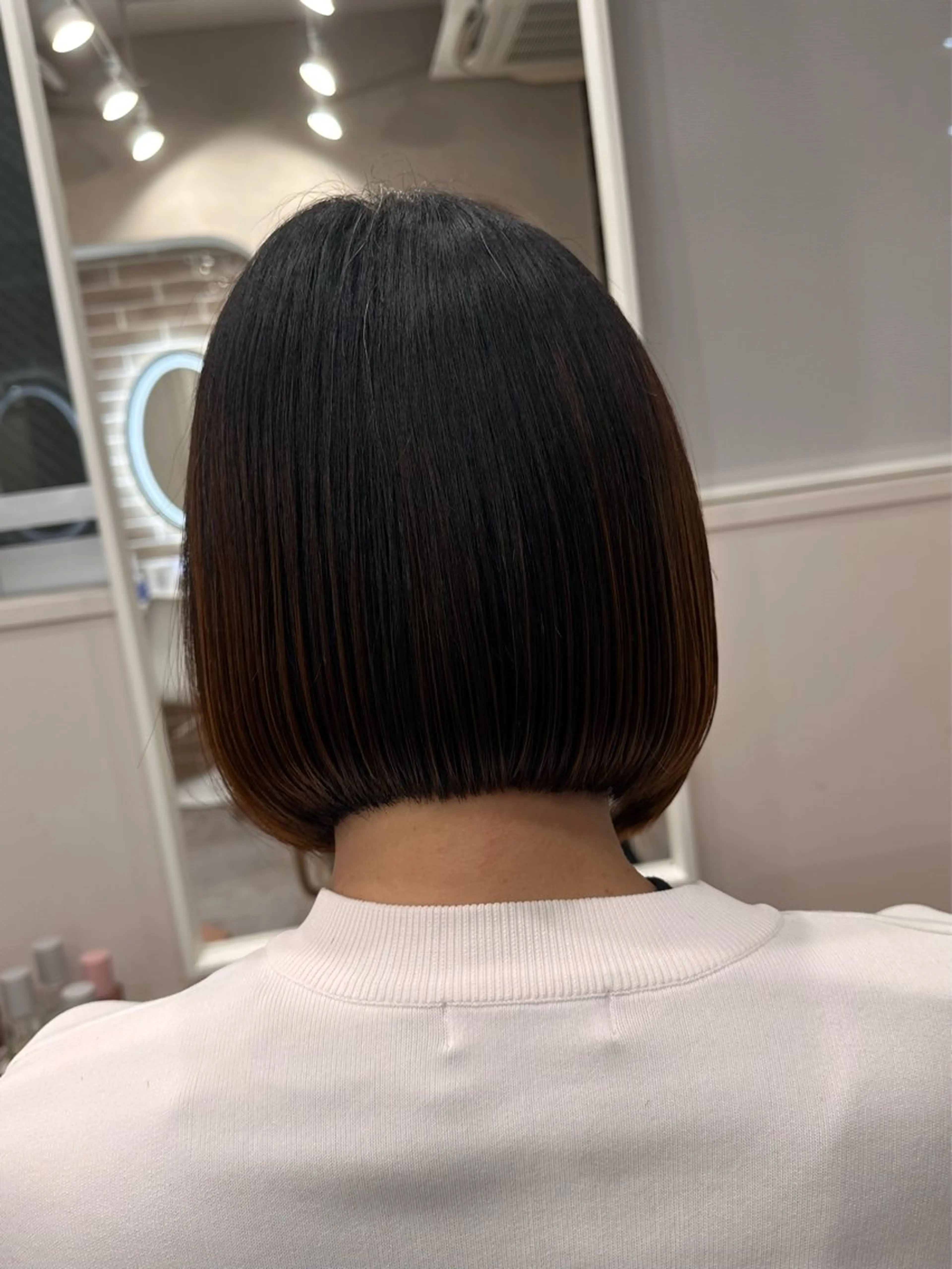 ミディアム カット ヘッドスパ ボブ、レイヤー、 ハイトーン、古淵のヘアスタイル