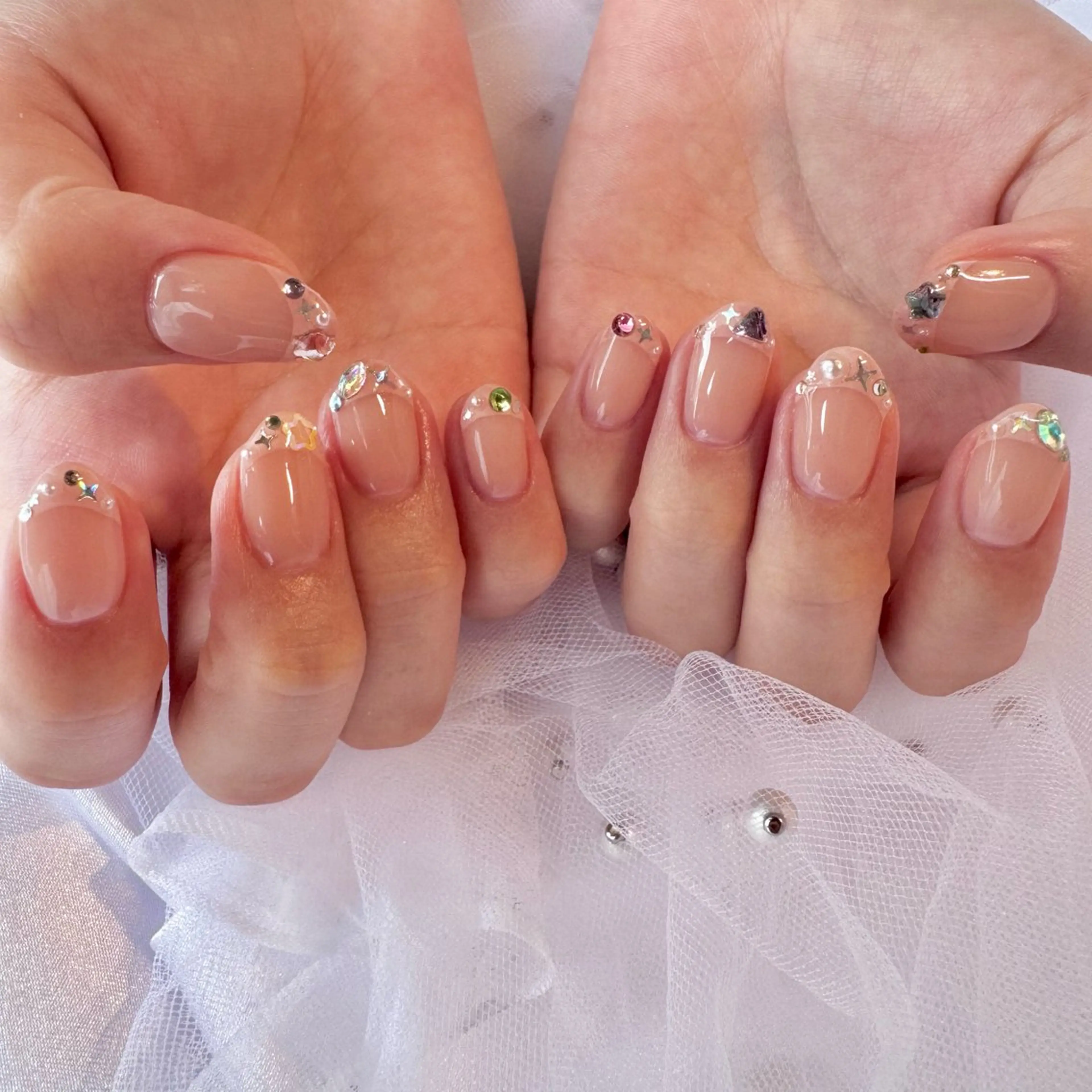 ネイル キラキラネイル ハンドネイル nail salon e'mu💐のネイルデザイン