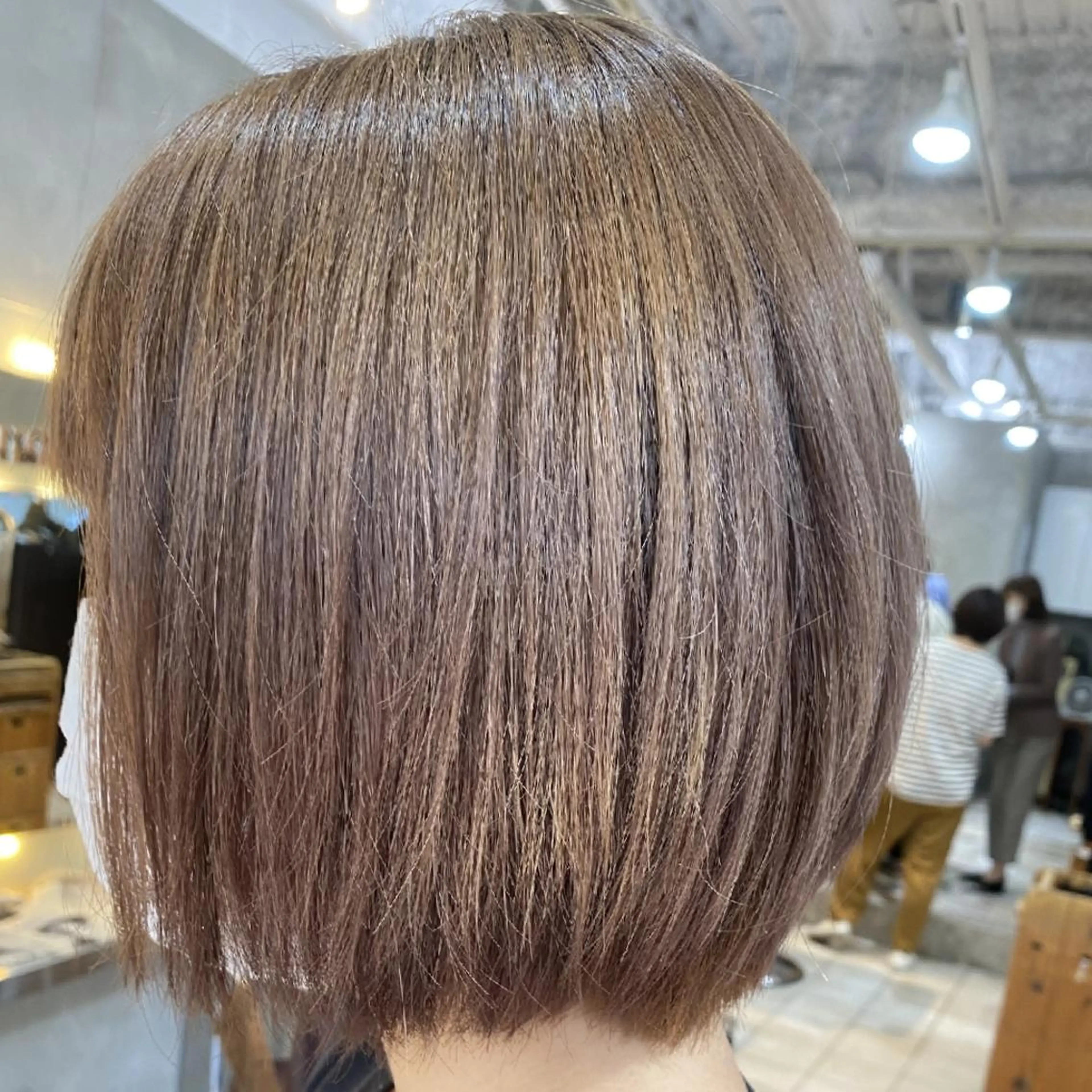 ショート 岡田 駿也のヘアスタイル