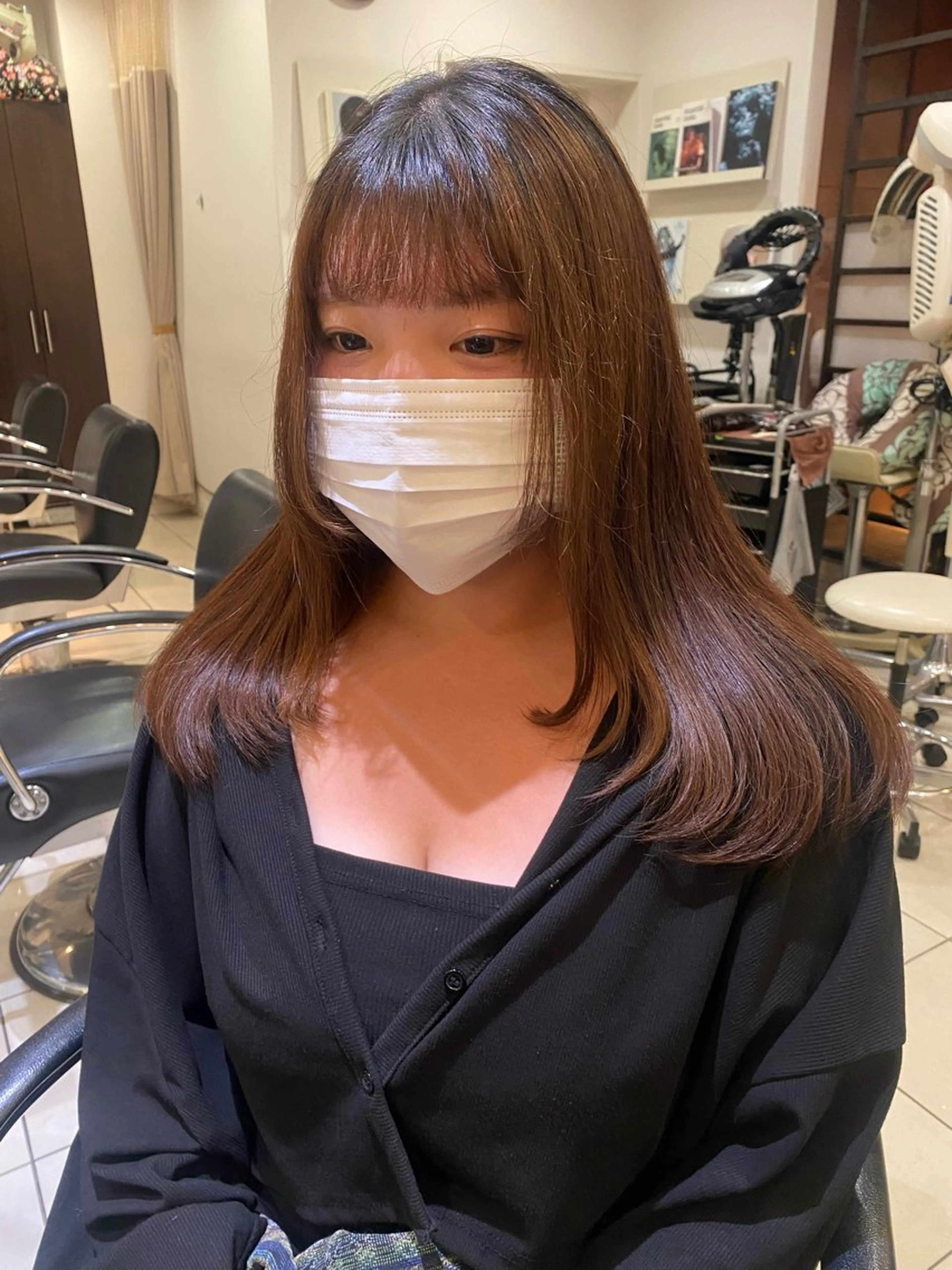 ロング レイヤーカット カット 荻野 早紀のヘアスタイル