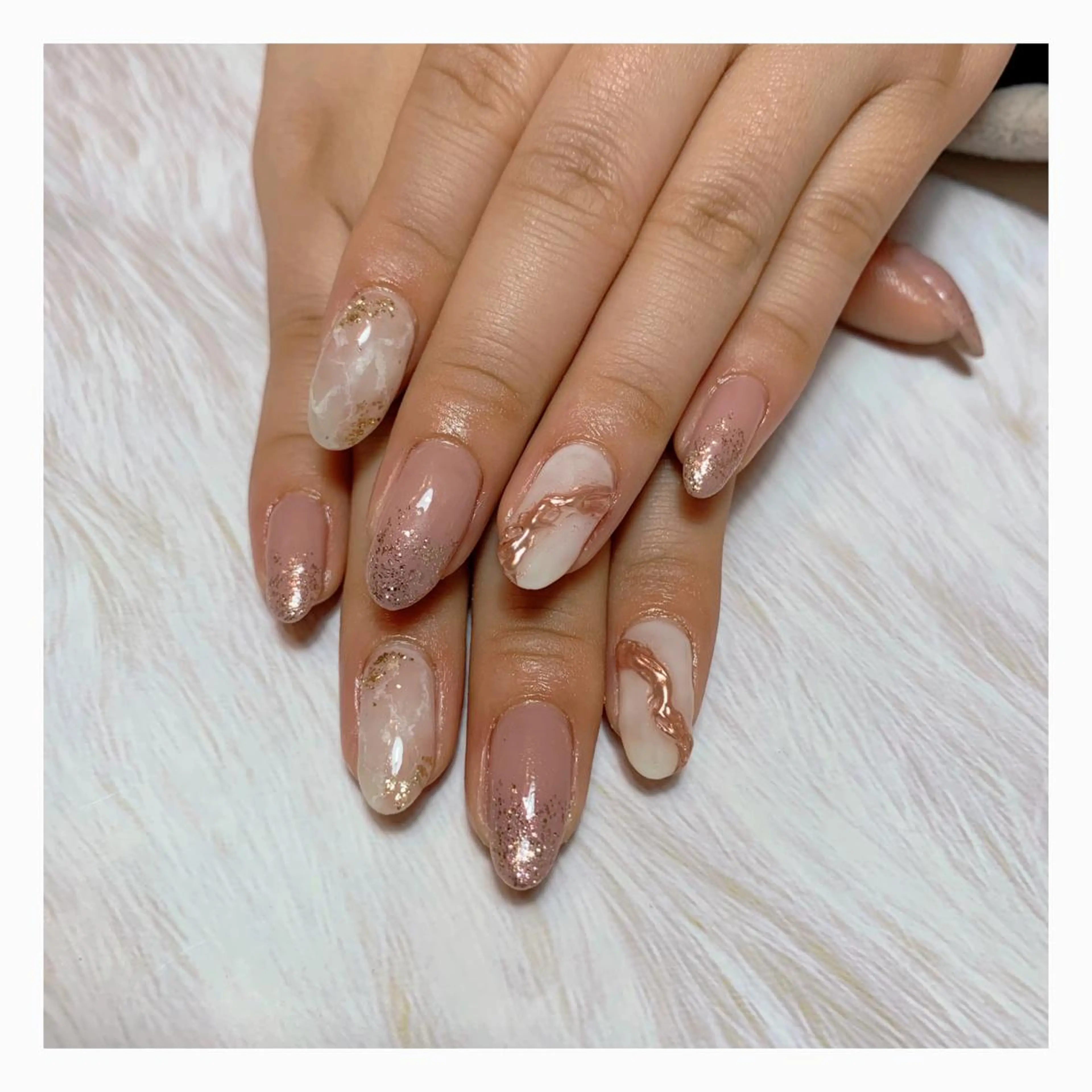 ネイル ニュアンスネイル C's coffretのネイルデザイン