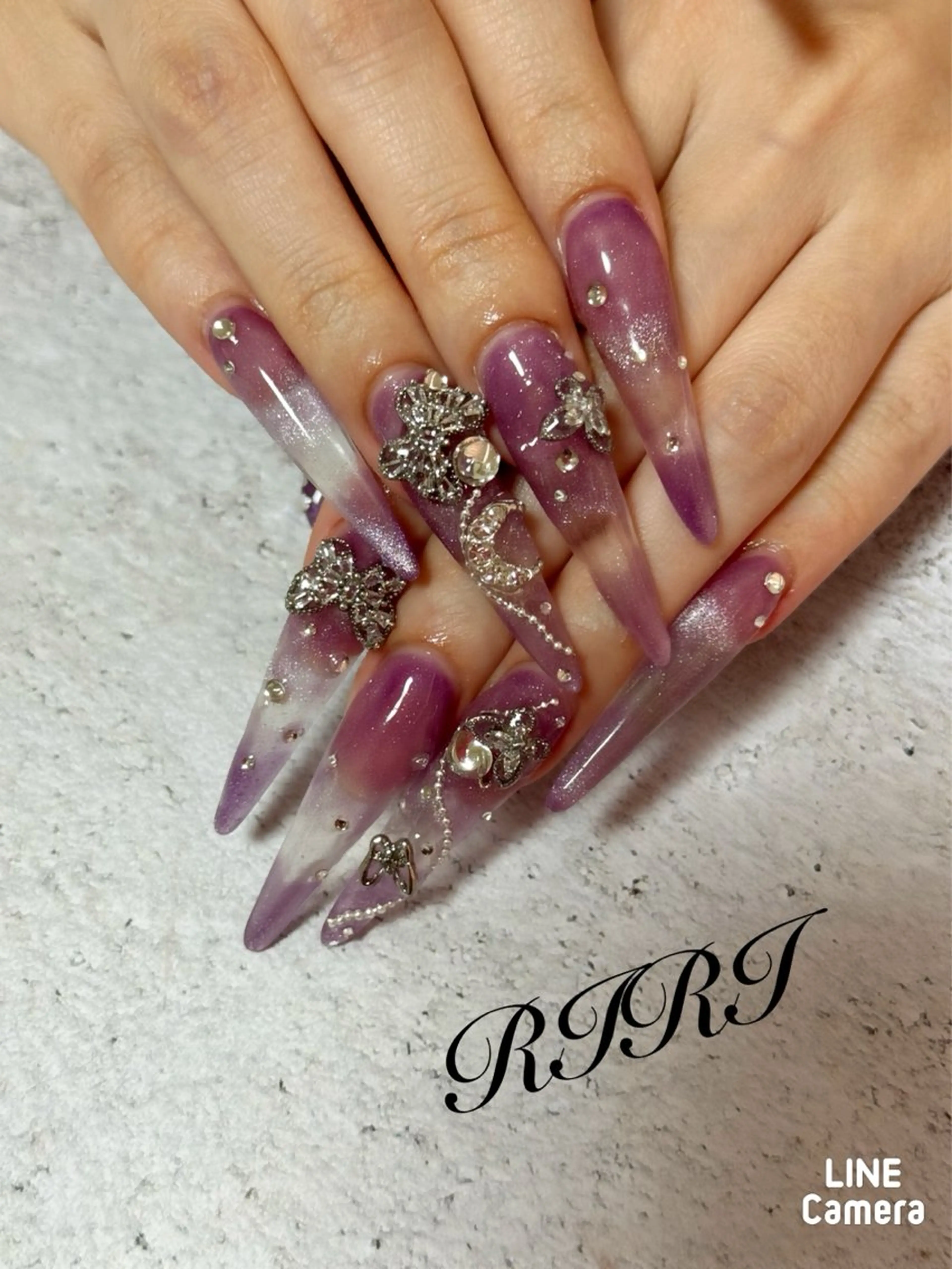 ネイル ジェルネイル ロングネイル マグネットネイル パープル スカルプネイル ハンドネイル riri オーナーのネイルデザイン