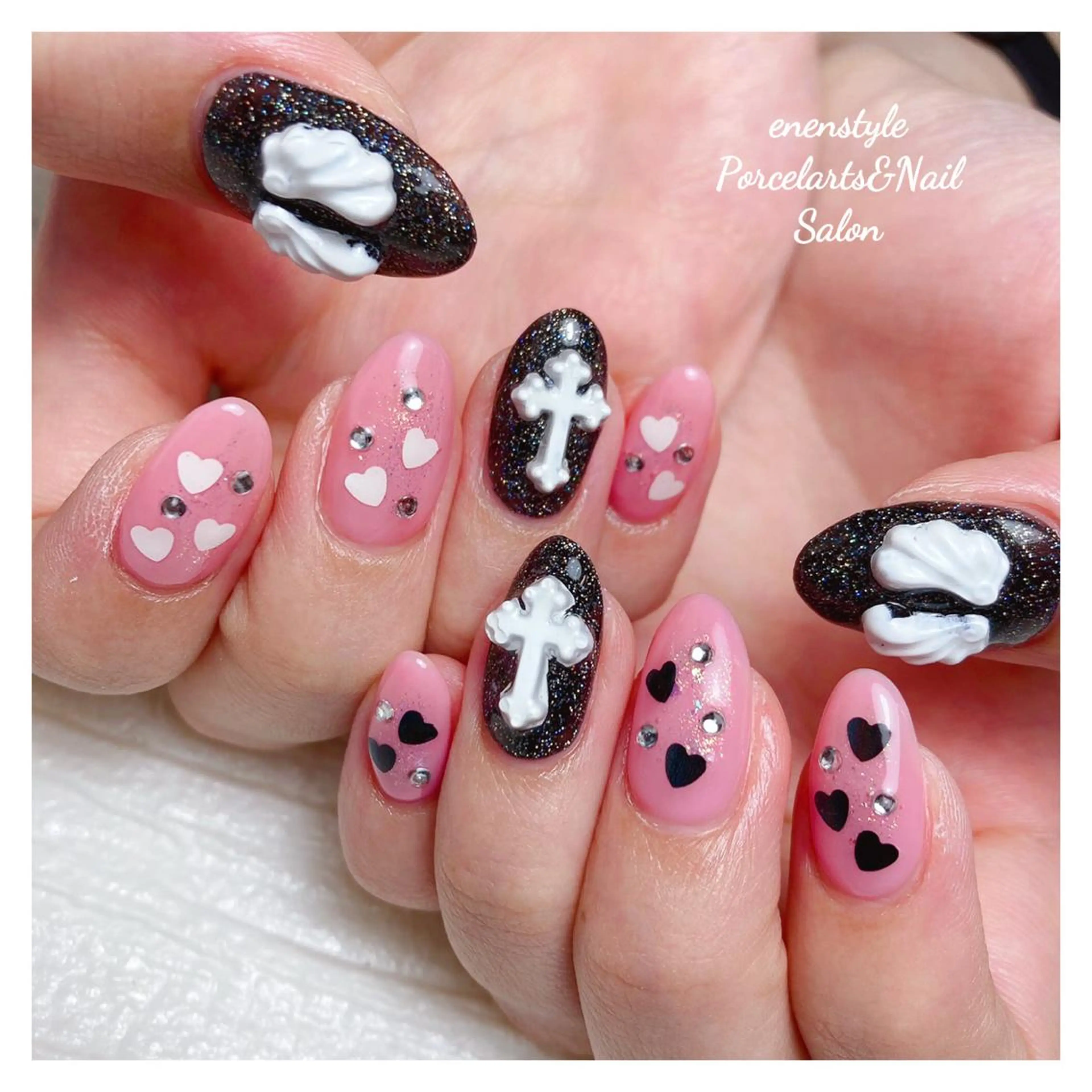 ミディアム ネイル 👑enen style👑のネイルデザイン