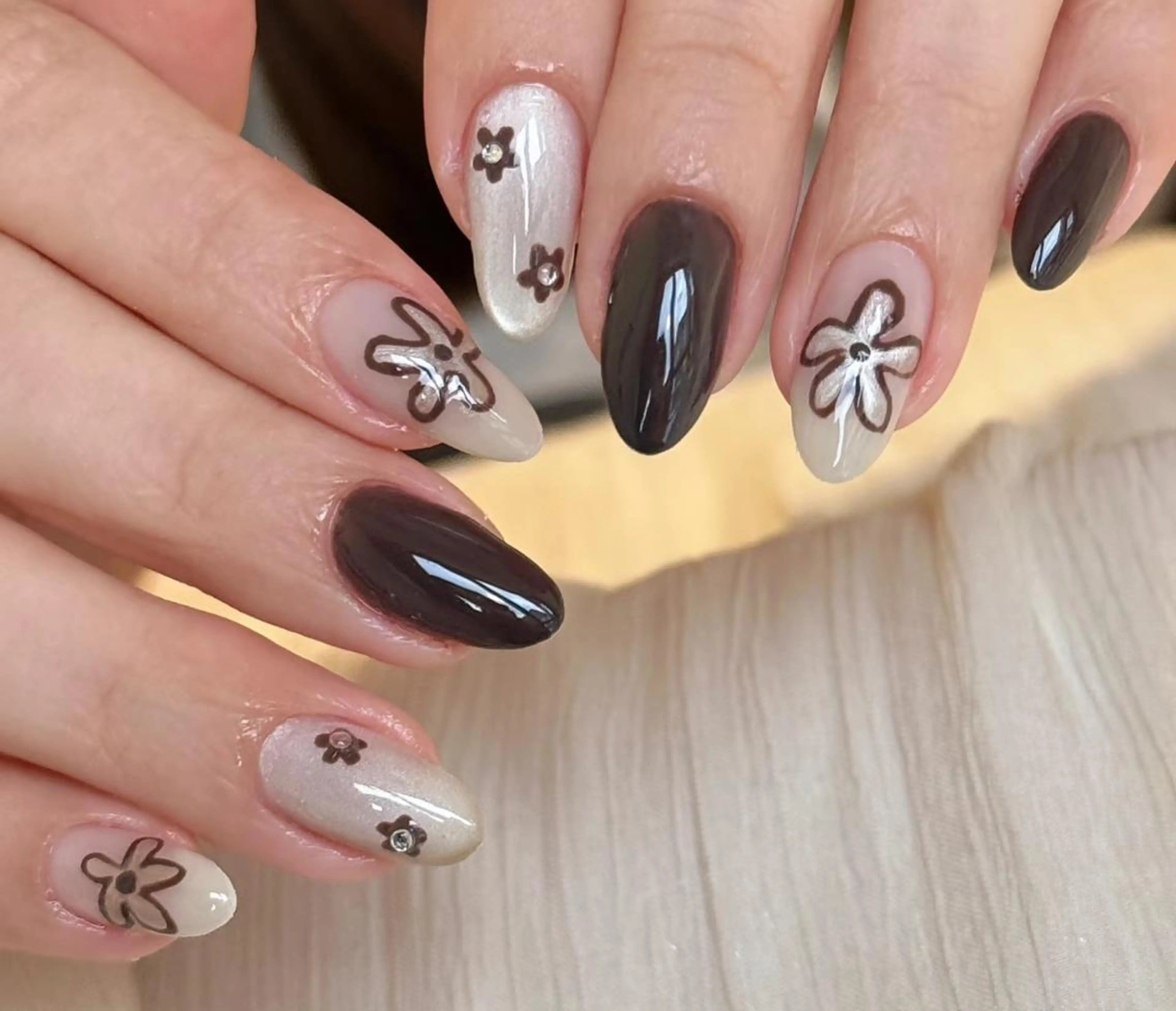 ネイル ハンドネイル 🎀 UU_nailのネイルデザイン