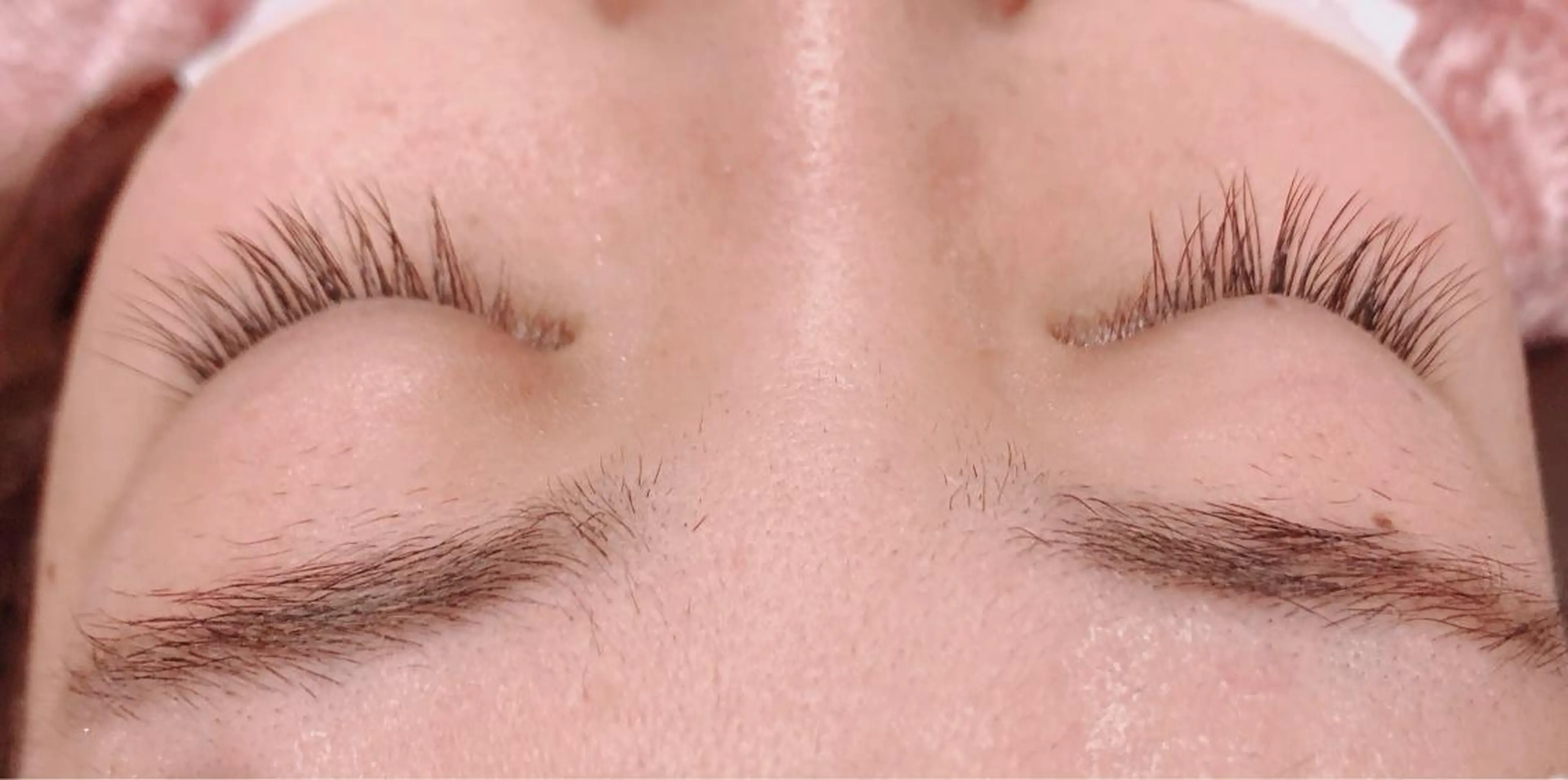 マツエク・マツパ TotalBeautysalonCURE所属・CURE 朱梨のネイルデザイン