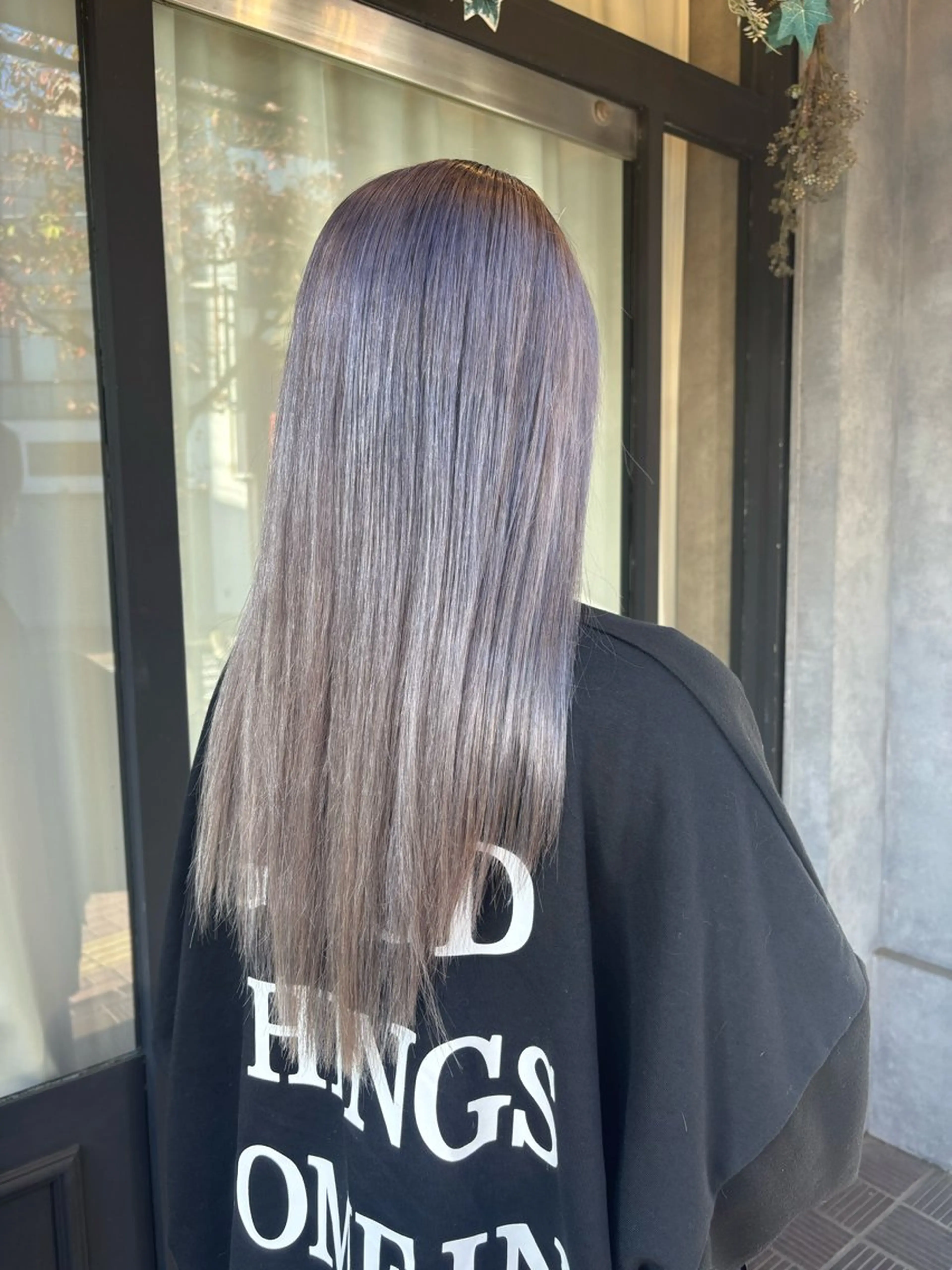 ロング カラー N°　jillva 腰山 菜々美のヘアスタイル