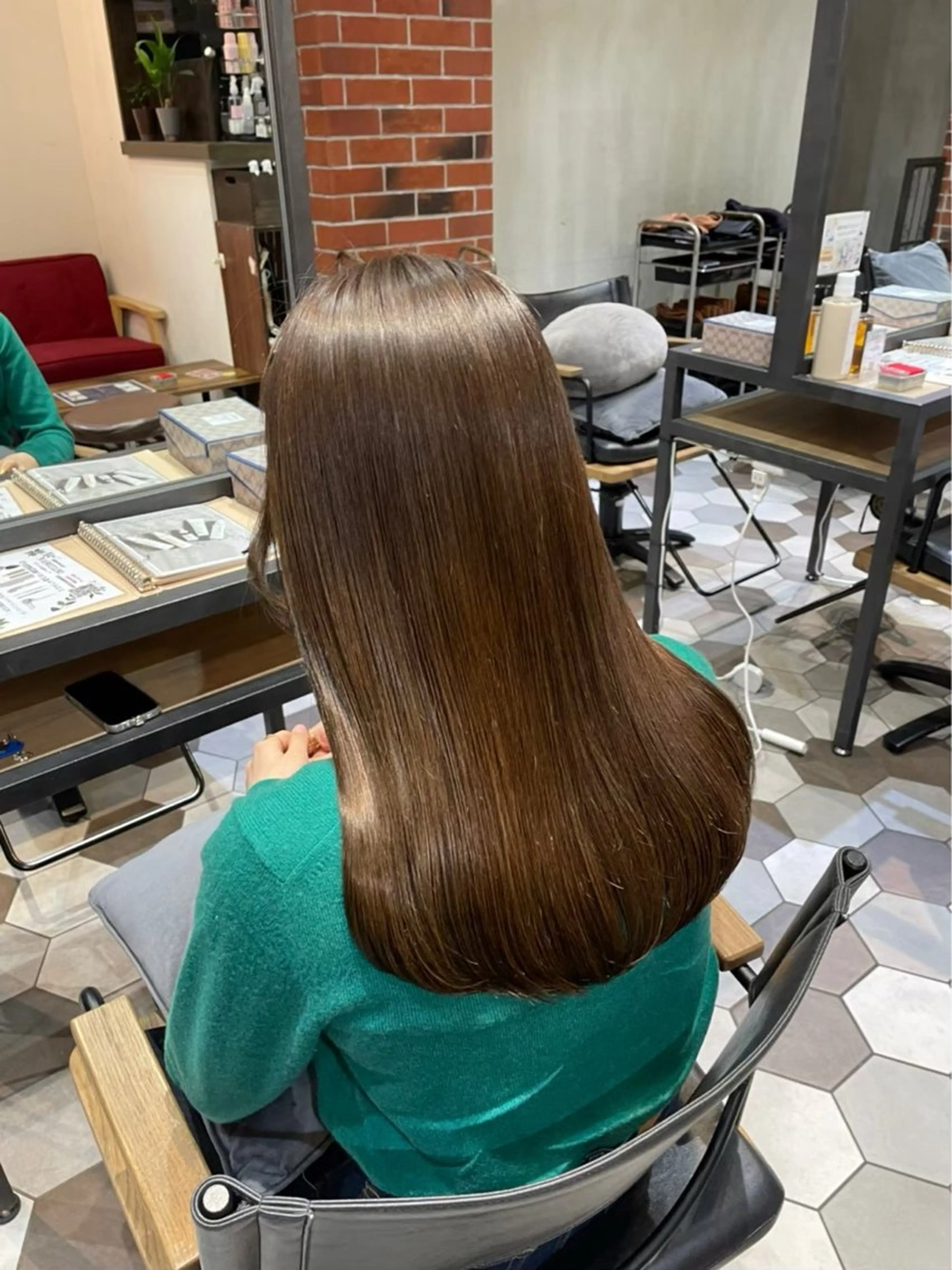 ロング カット ヘアカラー 石原 悠貴のヘアスタイル