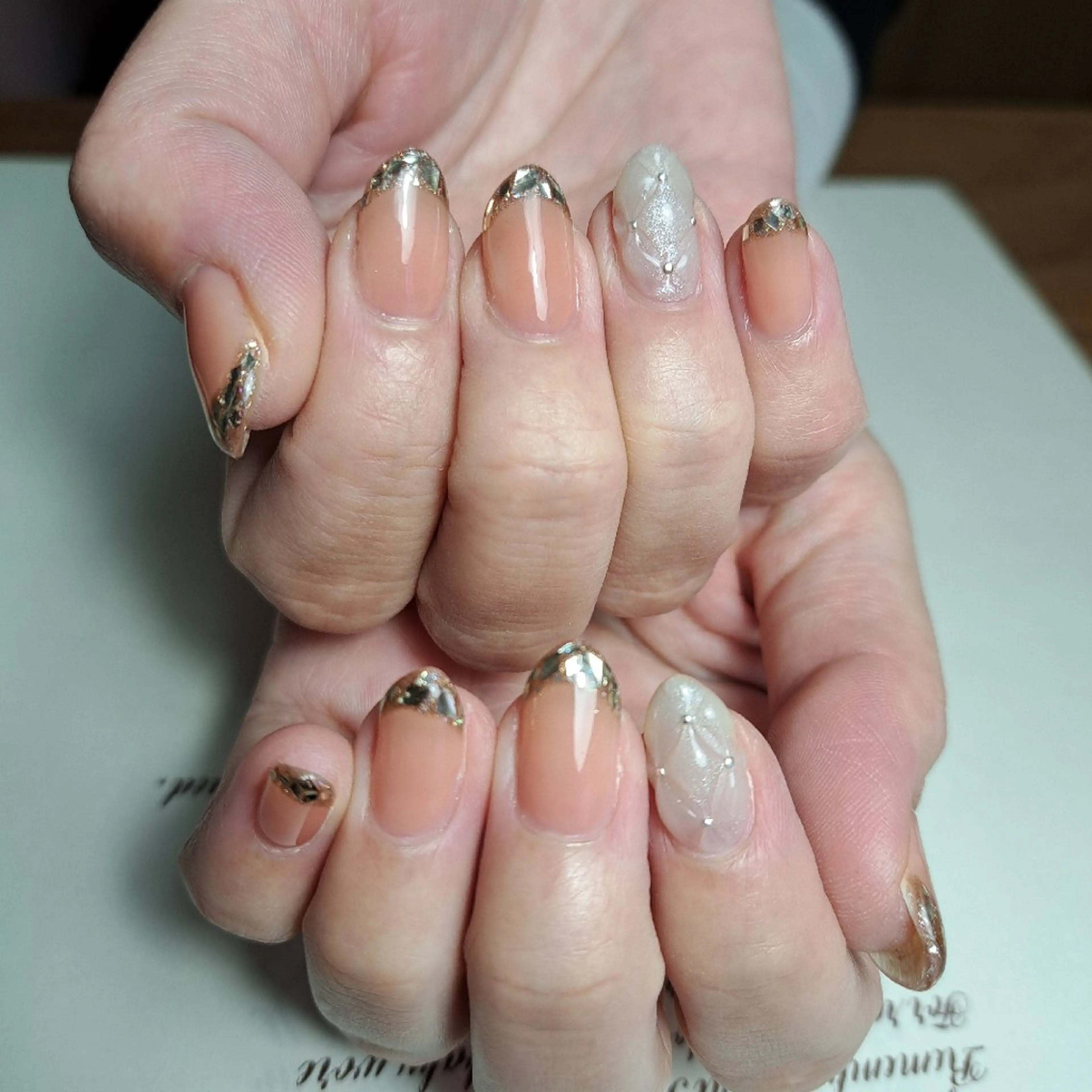 ネイル フレンチネイル ガラスフレンチ 持ち込み HAYASHI  Nのネイルデザイン