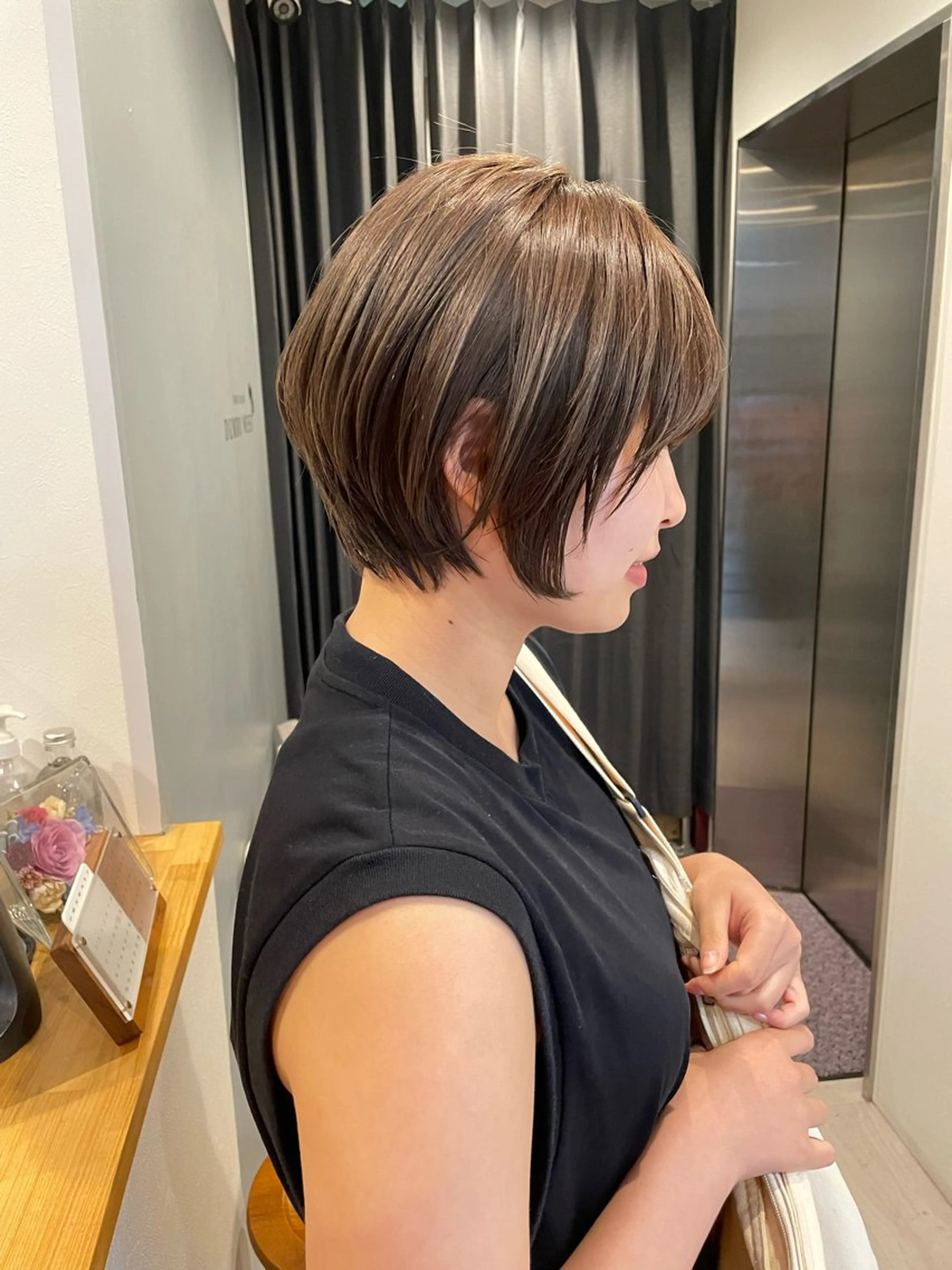 ショート カラー ショートボブ ハンサムショート 丸みショート グレージュ ボブ カット ヘアカラー トリートメント 堀江将太朗/恵比寿/ メンズカットのヘアスタイル