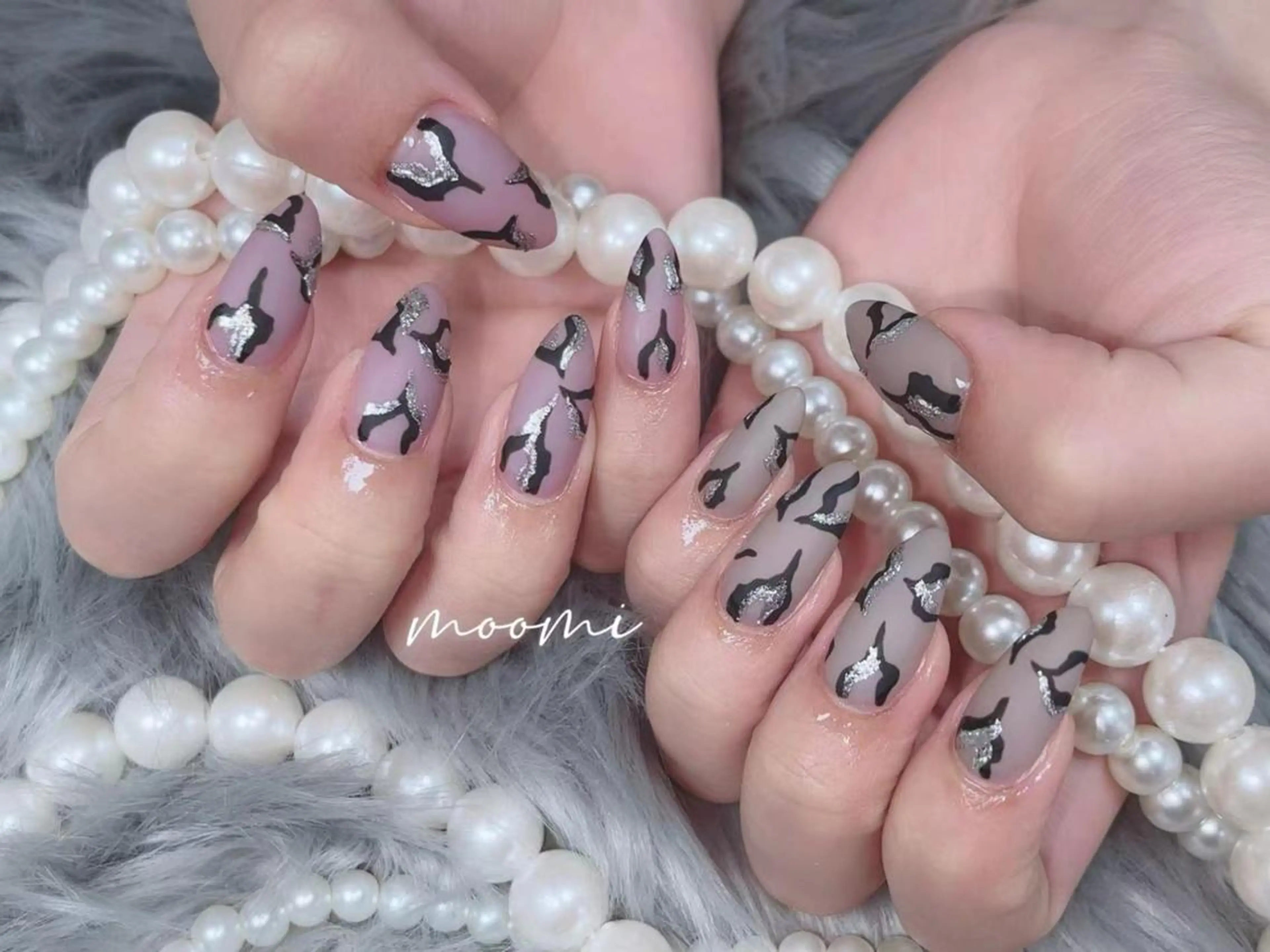 ネイル 長さ出し ジェルネイル グラデーション 韓国ネイル マグネットネイル moomi nail スカルプ専門のネイルデザイン