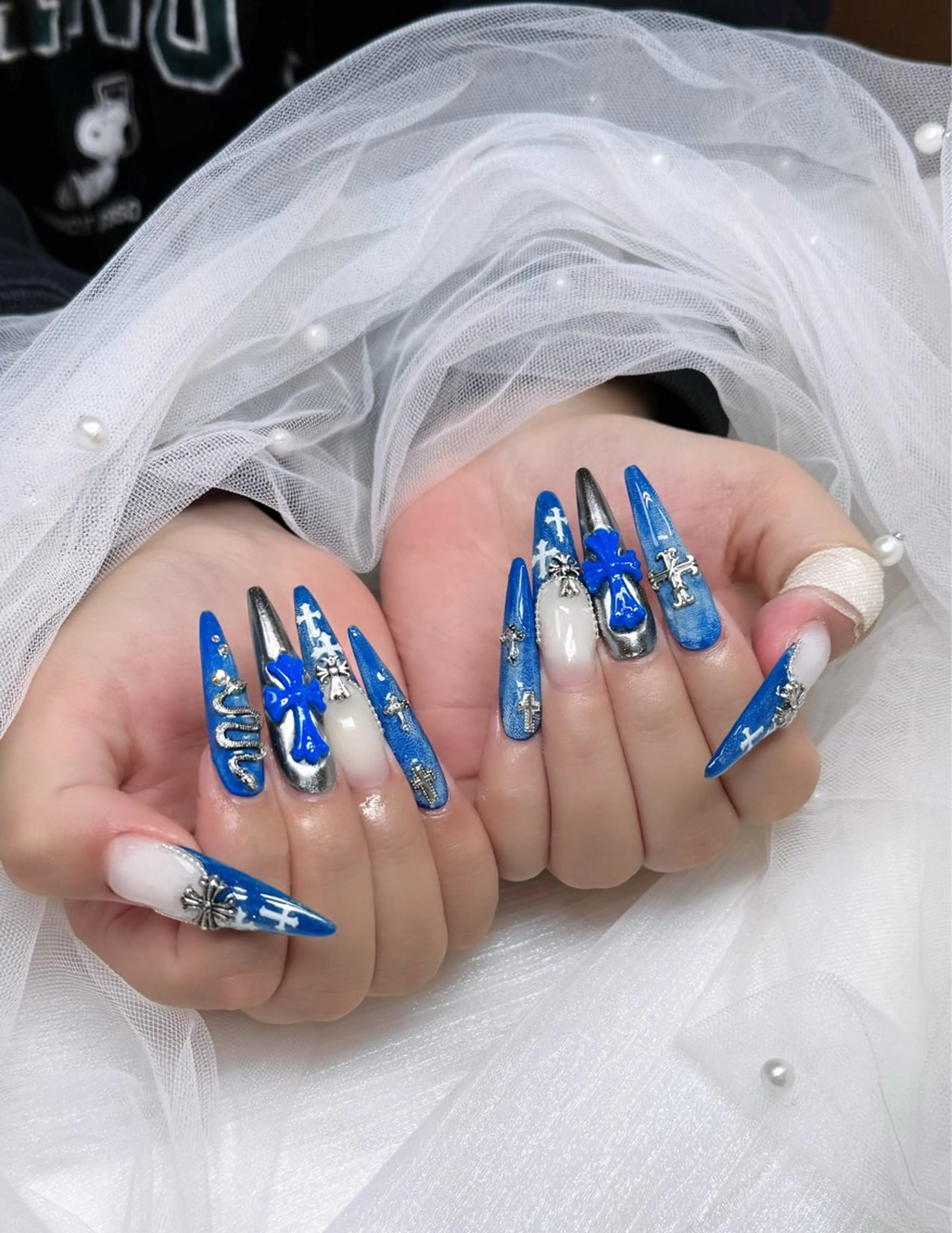 ネイル 高島 夏海のネイルデザイン