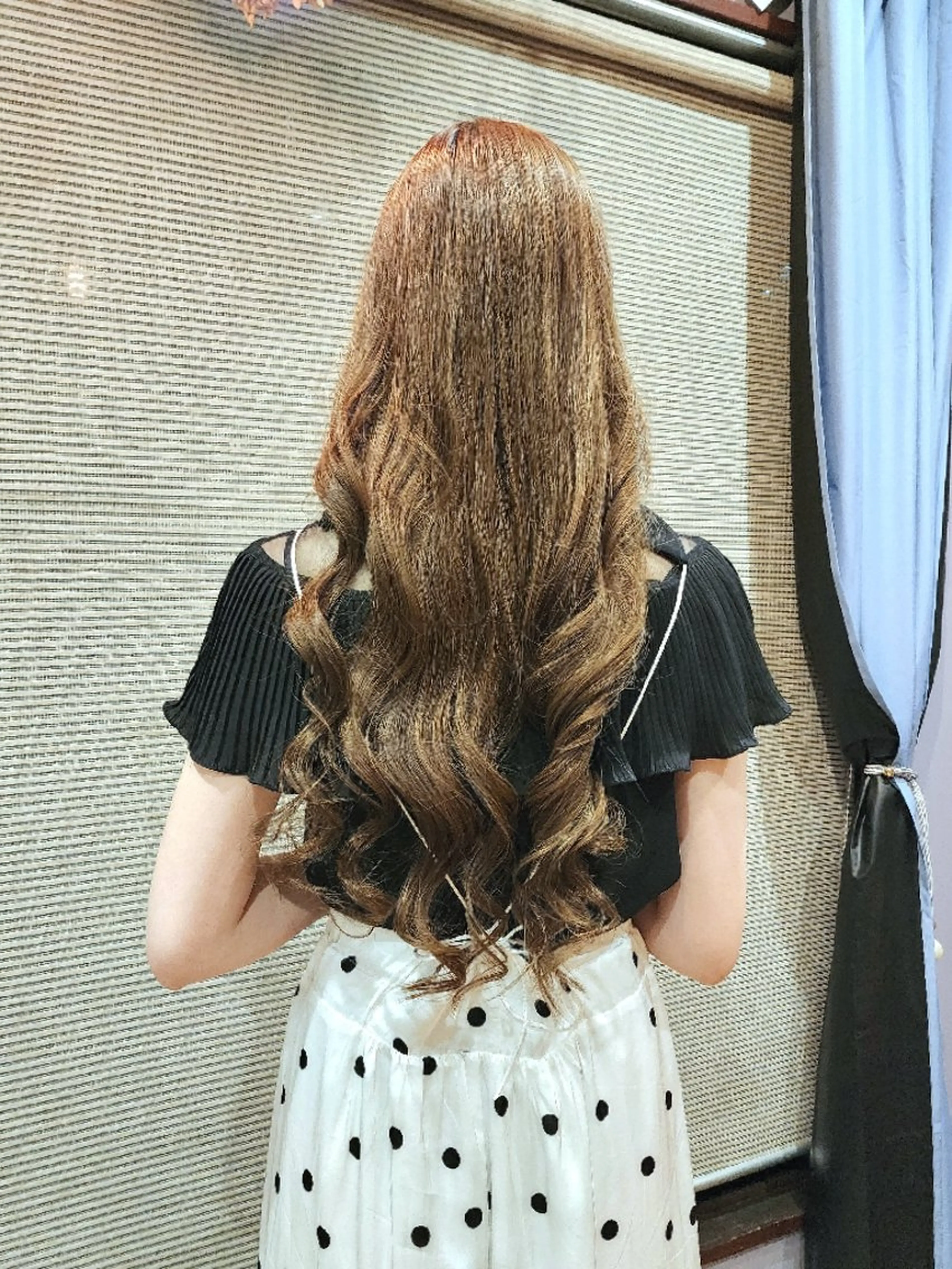 ロング カラー アッシュ ベージュカラー ロング 柏 康孝のヘアスタイル