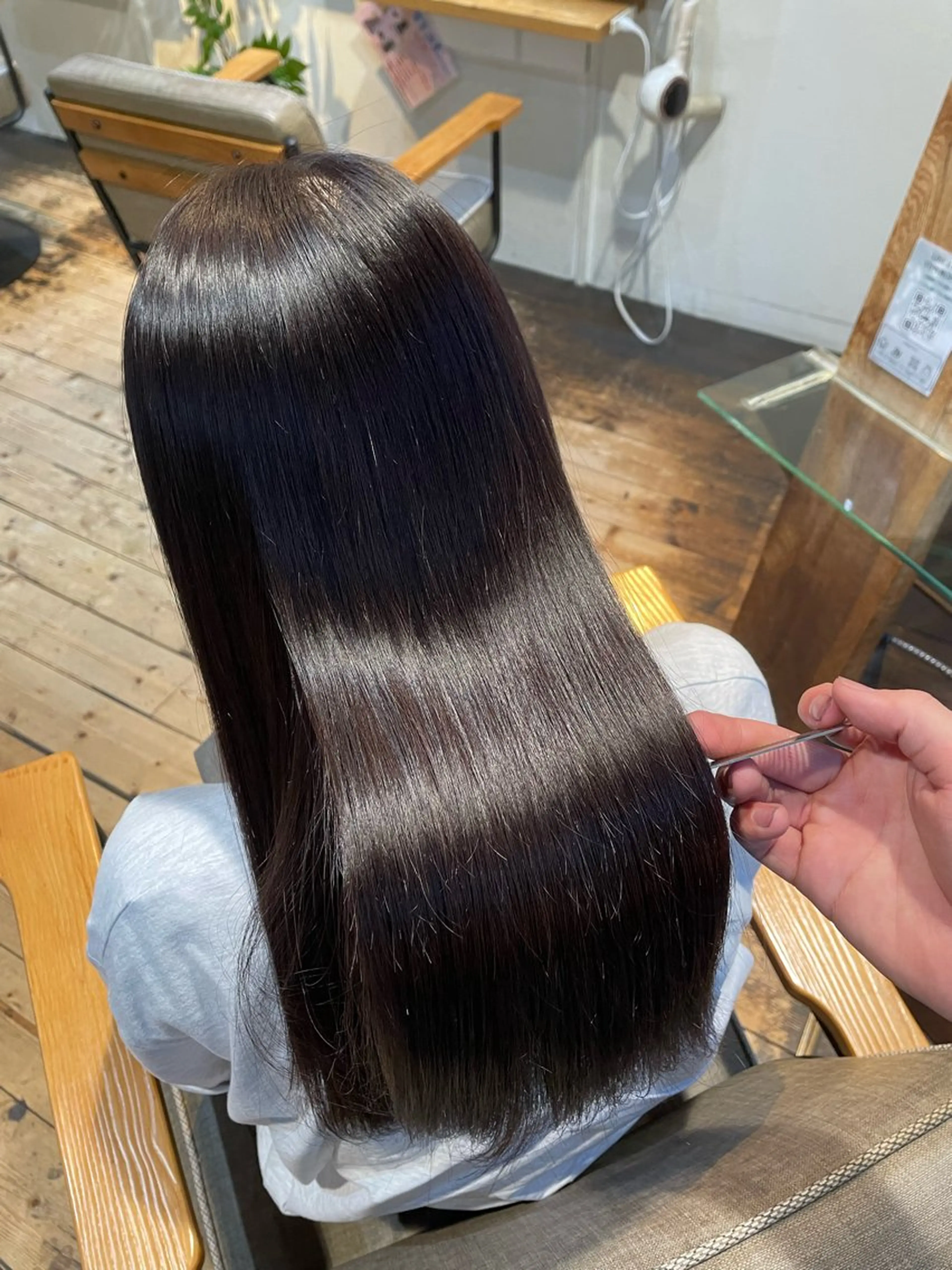 カラー 脇 麻紘のヘアスタイル