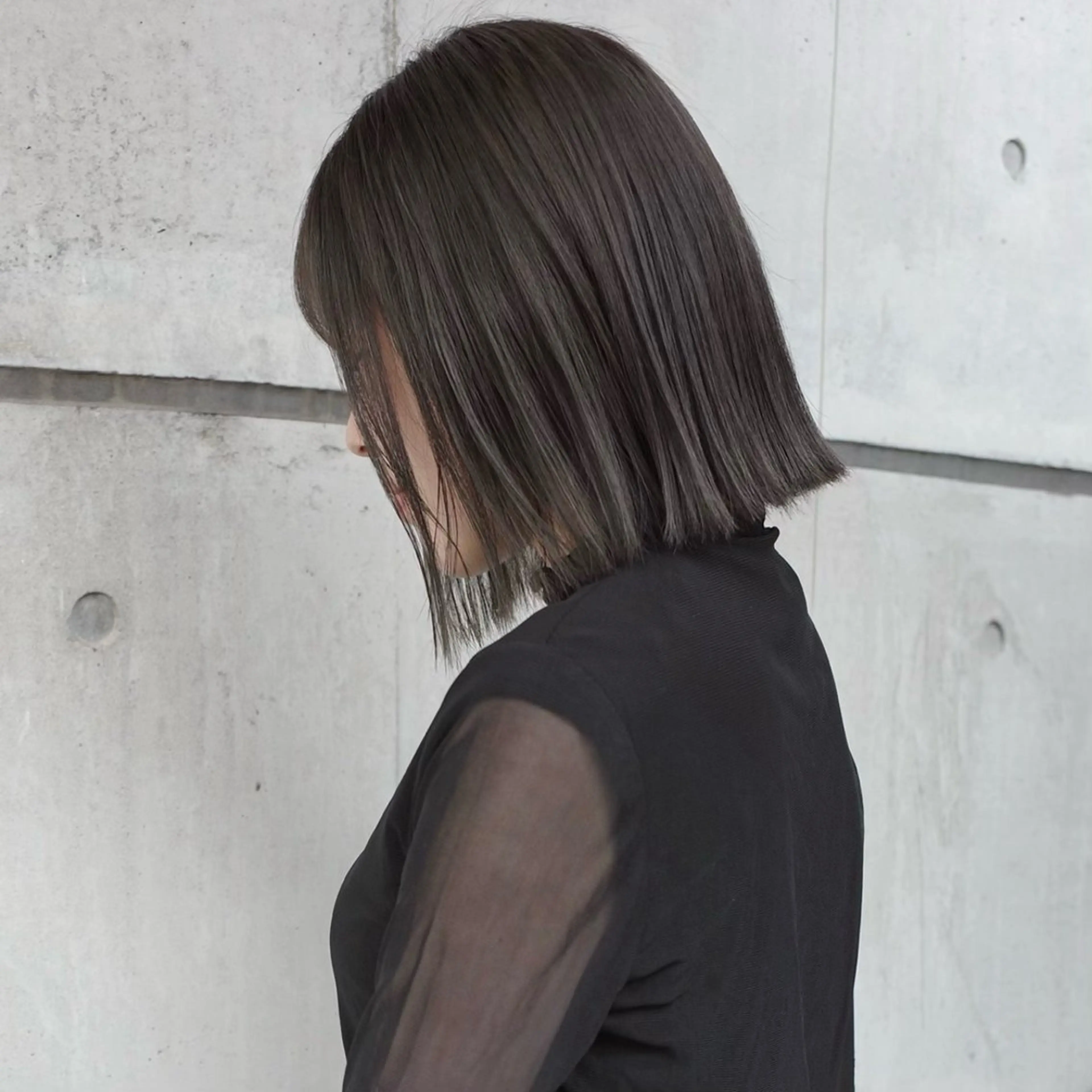 ミディアム カラー 透明感カラー グレージュ オリーブグレージュ オリーブグレー 顔まわりレイヤー カット ヘアカラー トリートメント nonoka オリーブ/レイヤーのヘアスタイル