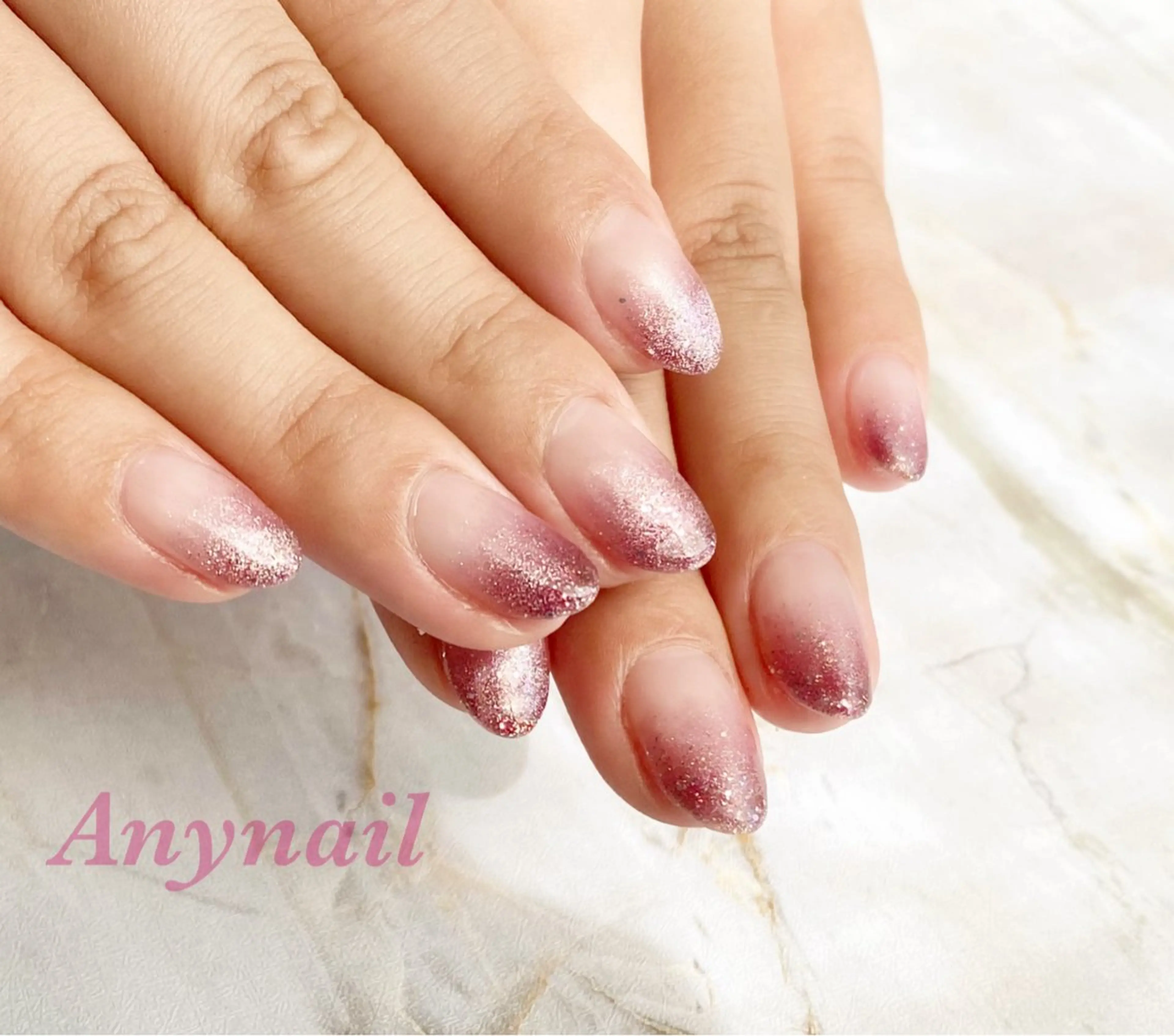 ネイル ブルー ジェルネイル グラデーション キラキラネイル マグネットネイル ハンドネイル 岩澤 恵子のネイルデザイン