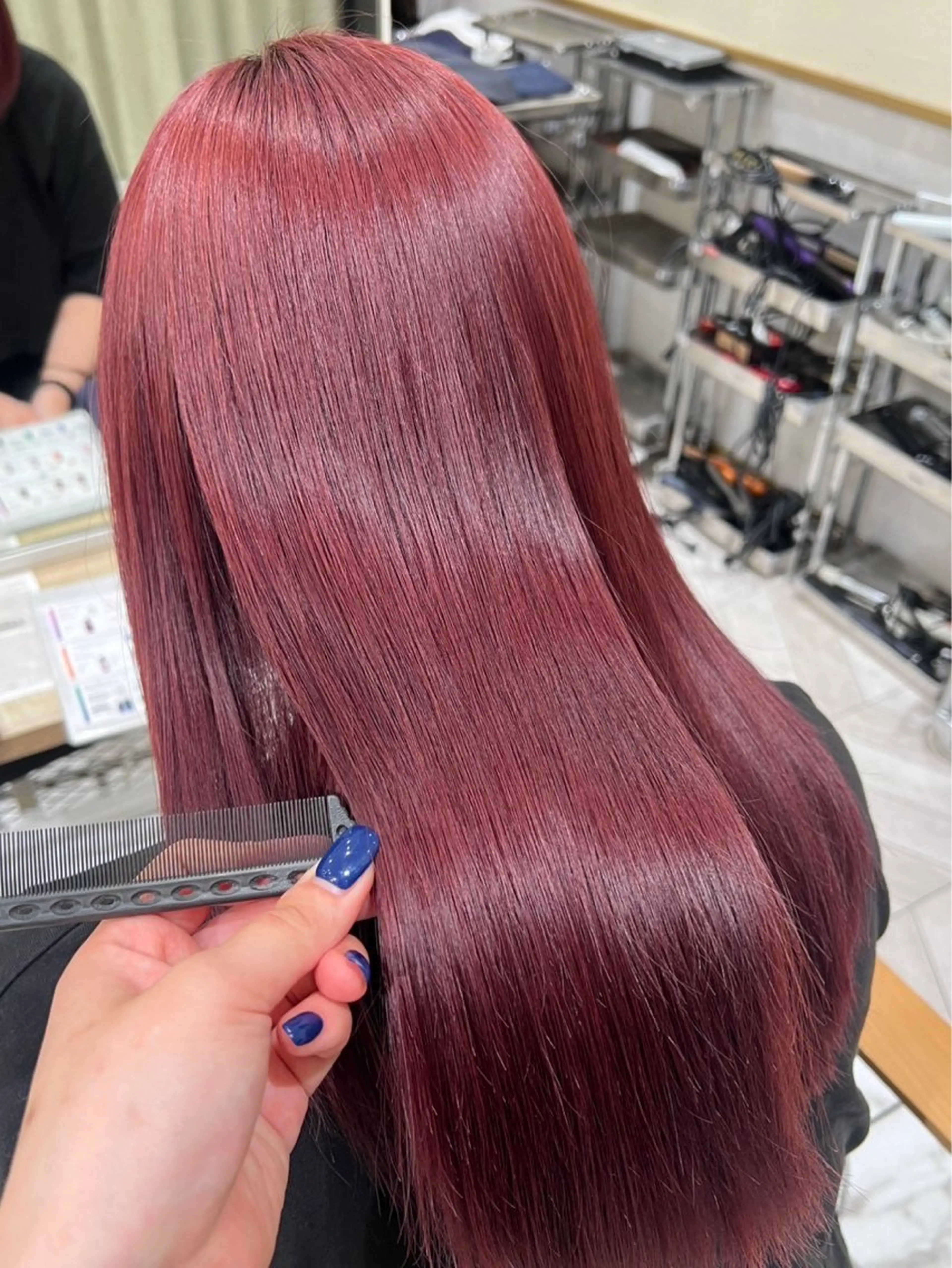 ロング カラー 野澤 佑奈のヘアスタイル