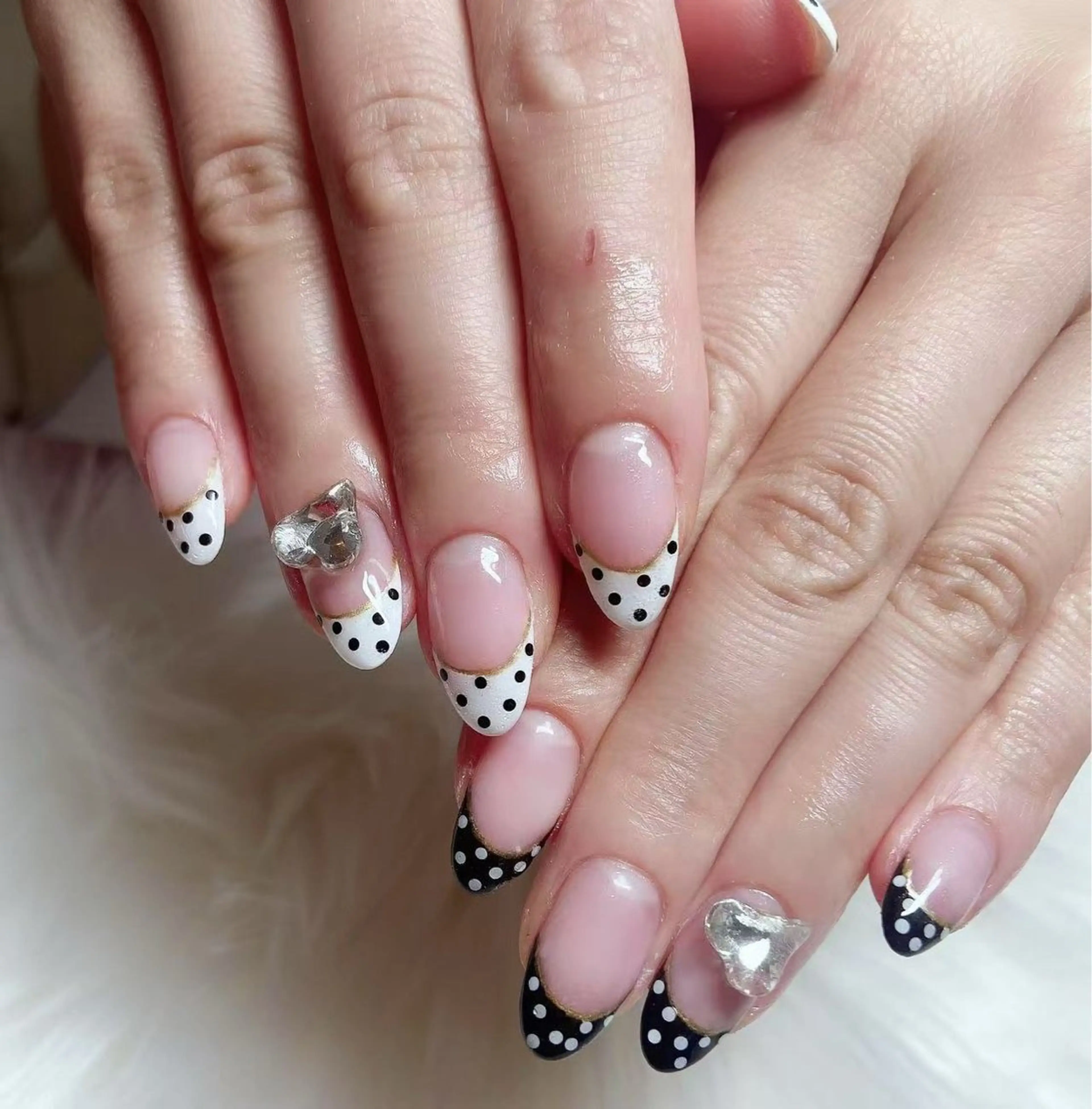 ネイル ハンドネイル &ME ネイルサロンのネイルデザイン