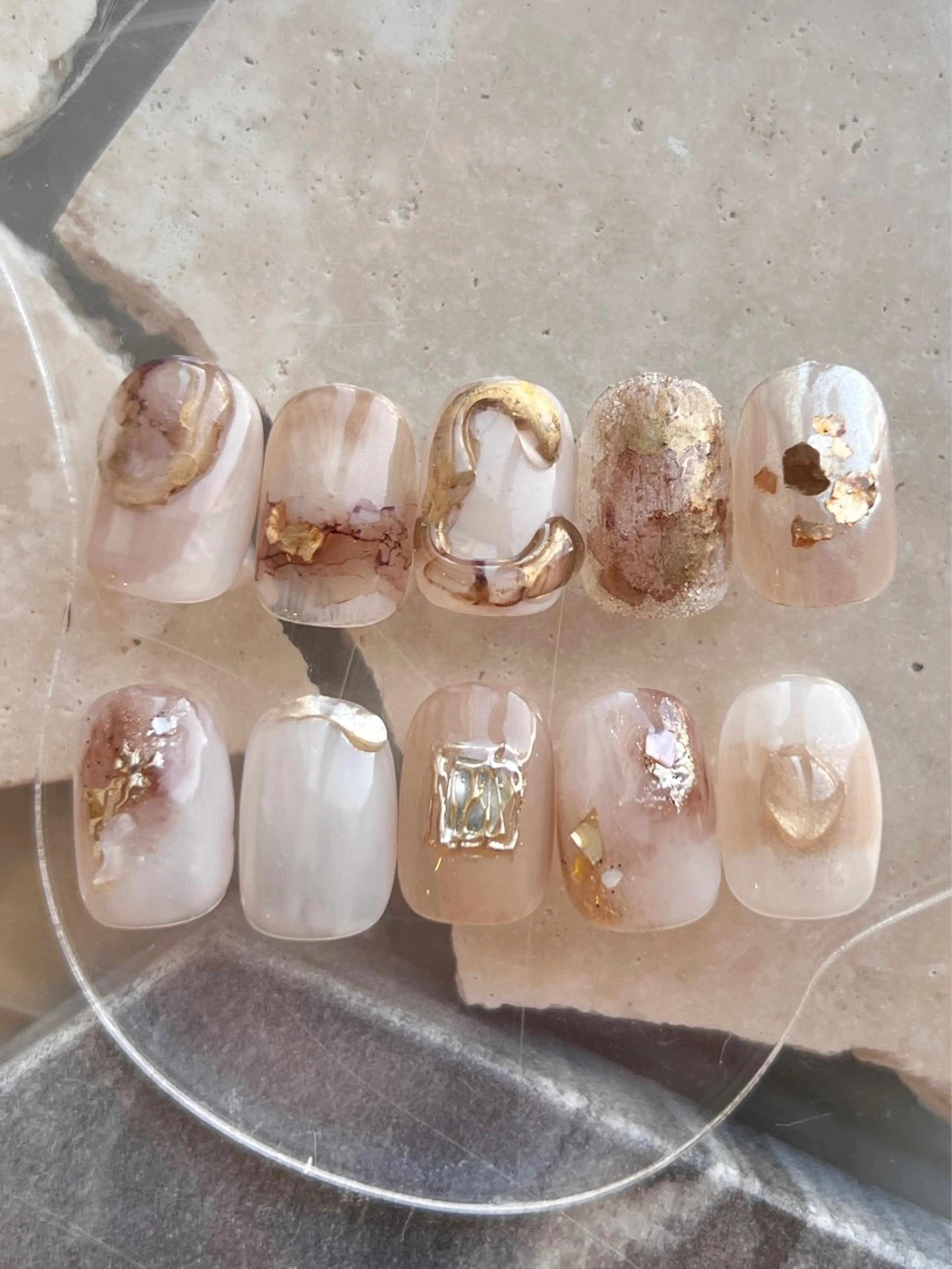 ネイル ニュアンスネイル ハンドネイル 深田 美雪のネイルデザイン