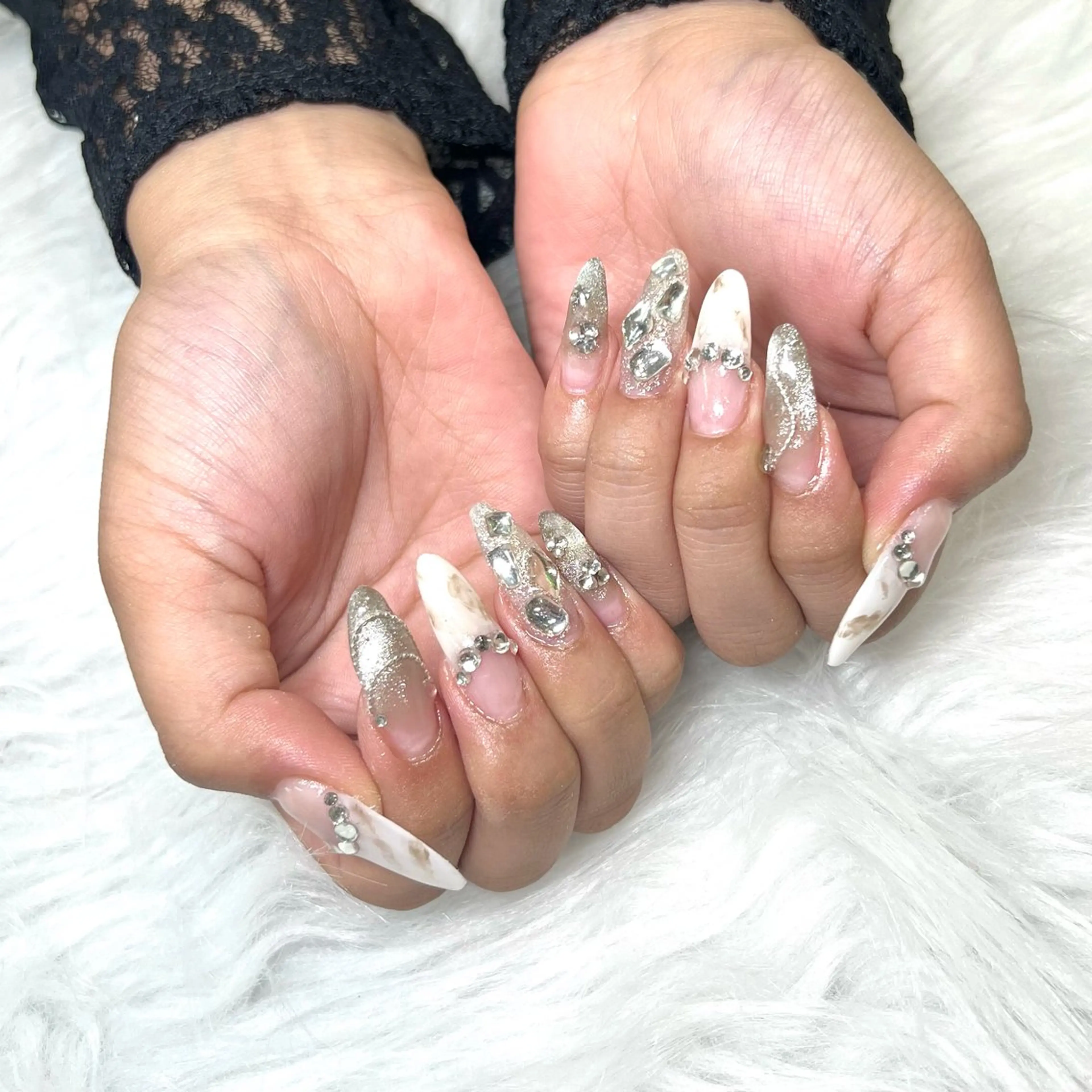 ネイル ハンドネイル E nail 風羽のネイルデザイン