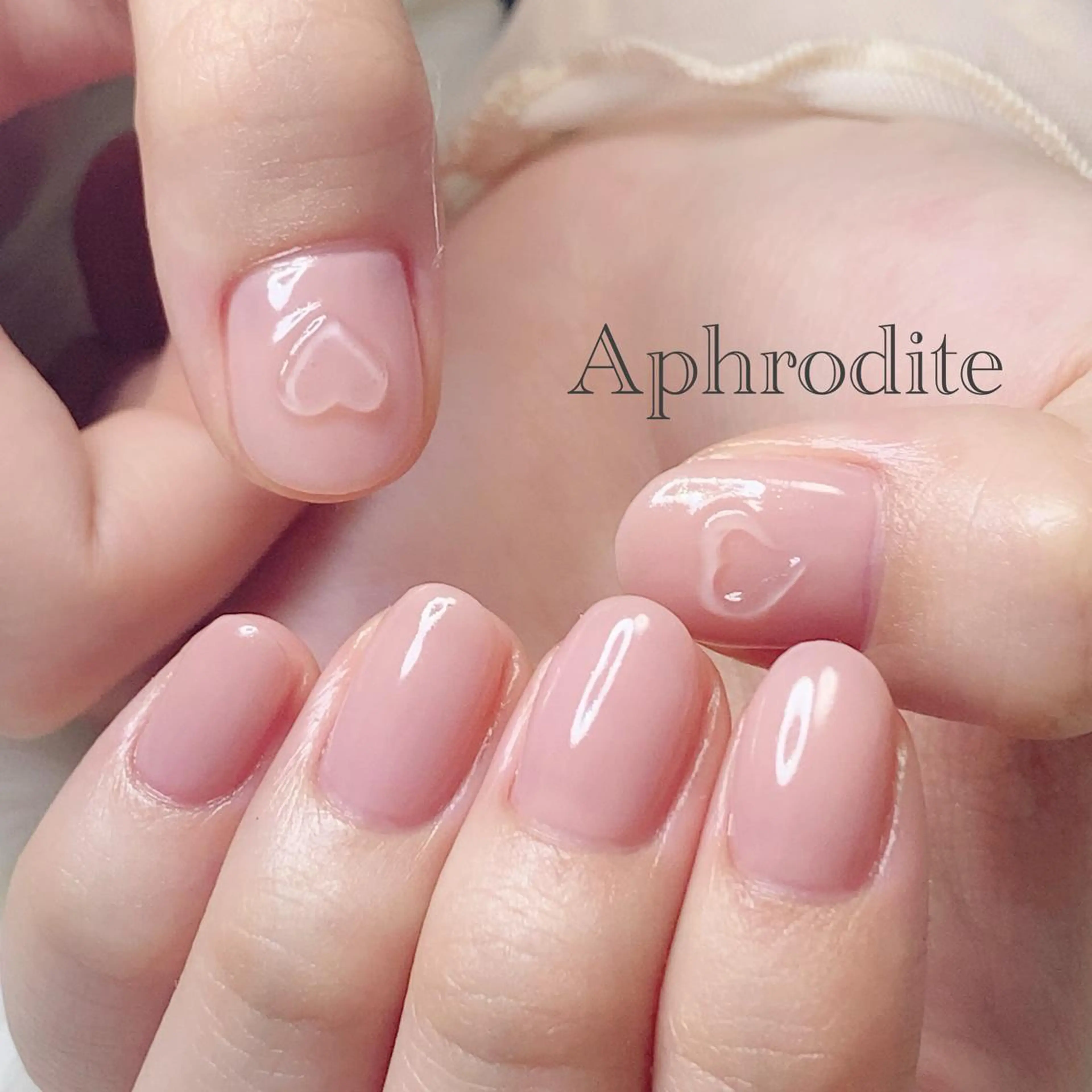 ネイル Aphrodite パラジェル認定サロンのネイルデザイン
